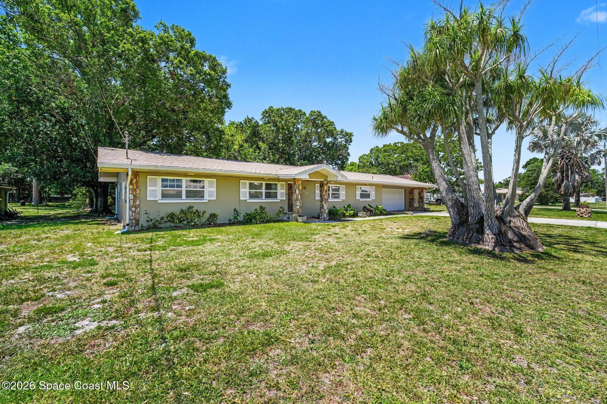 3075 Ellis Drive