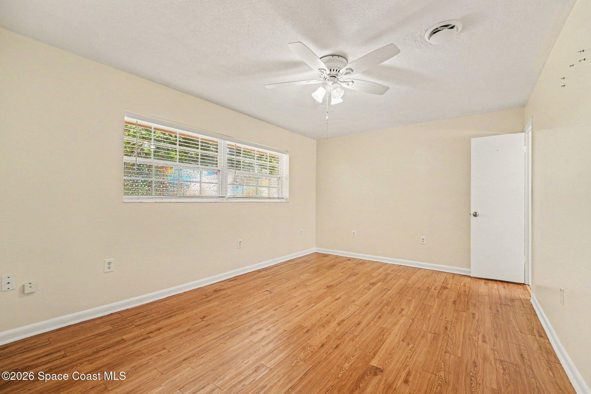 3075 Ellis Drive