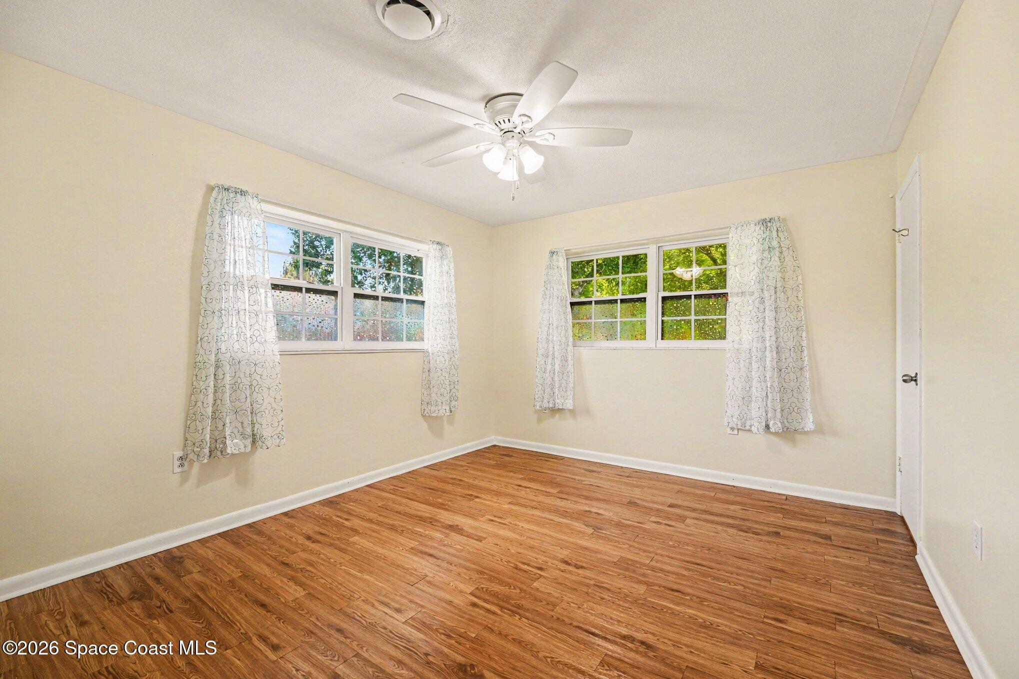 3075 Ellis Drive
