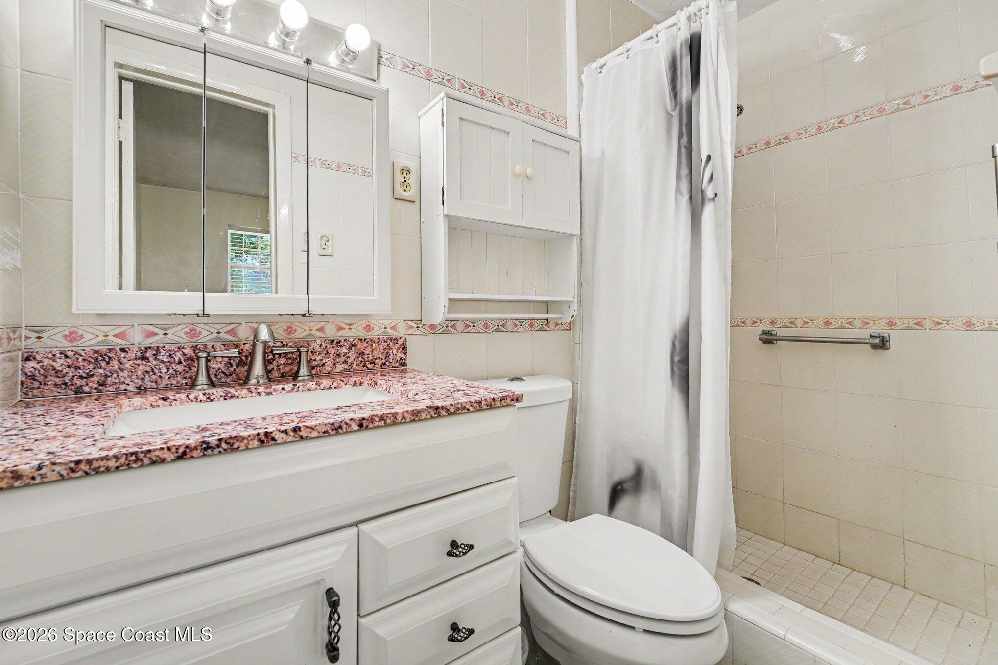 3075 Ellis Drive
