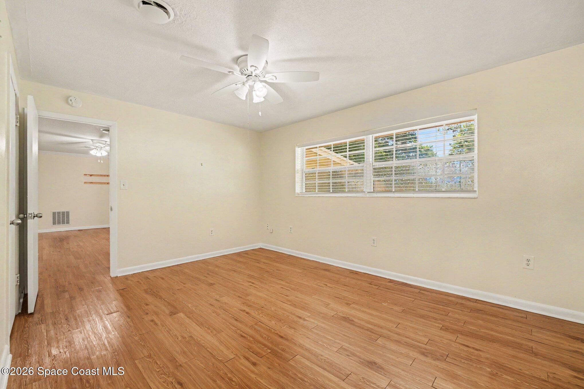 3075 Ellis Drive