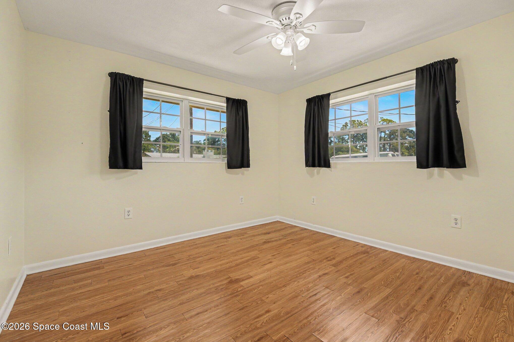 3075 Ellis Drive