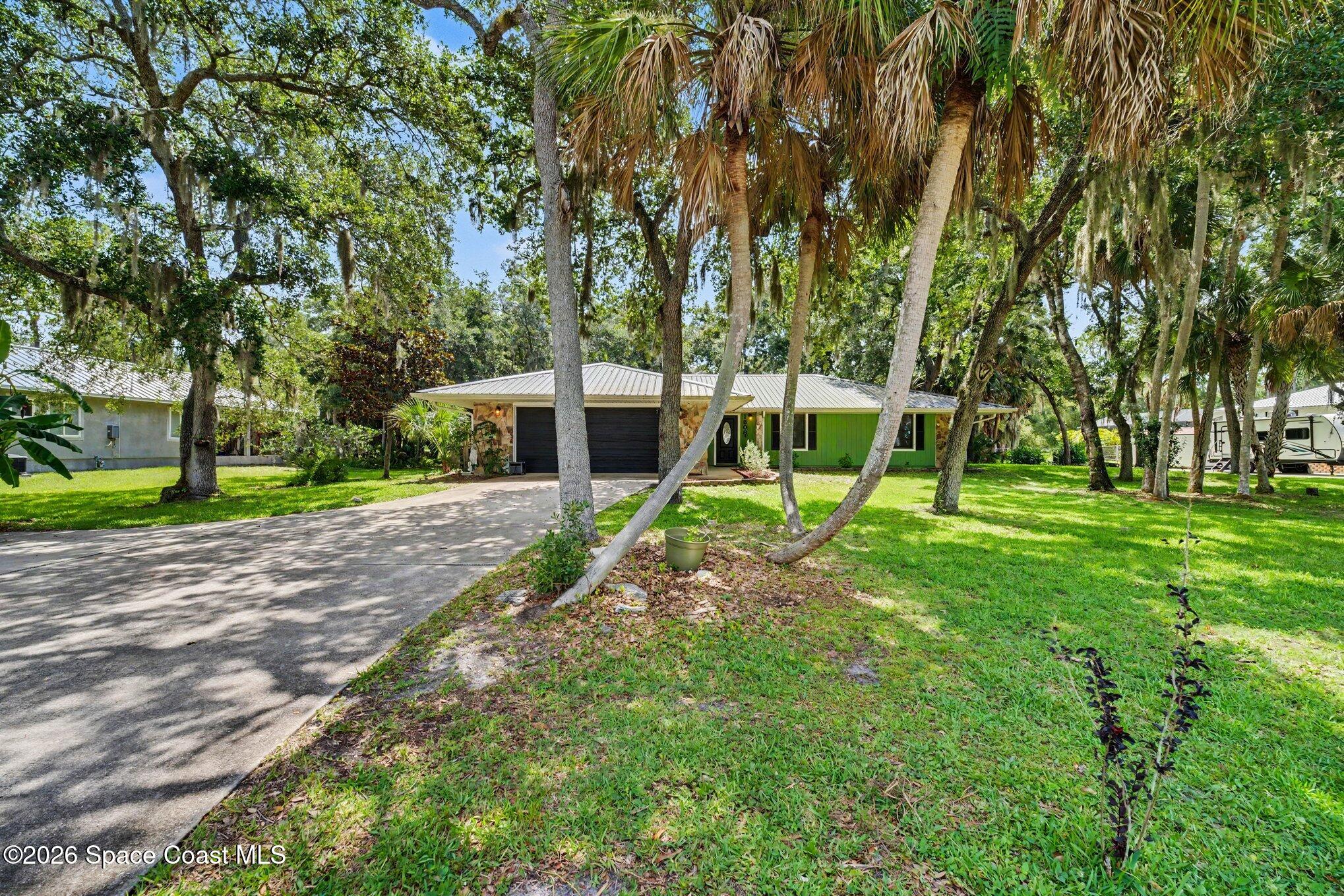 1808 Live Oak Drive N