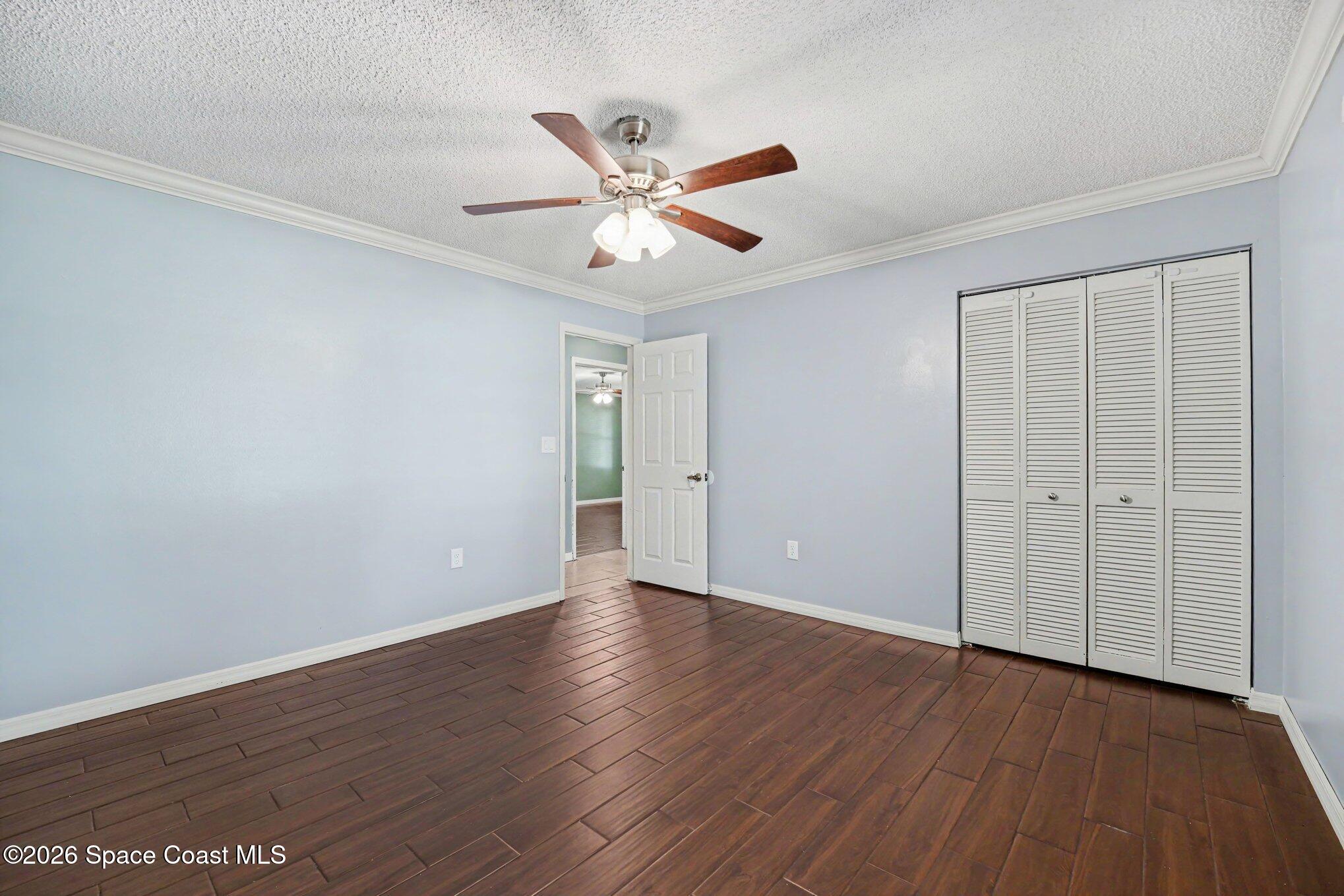 1808 Live Oak Drive N