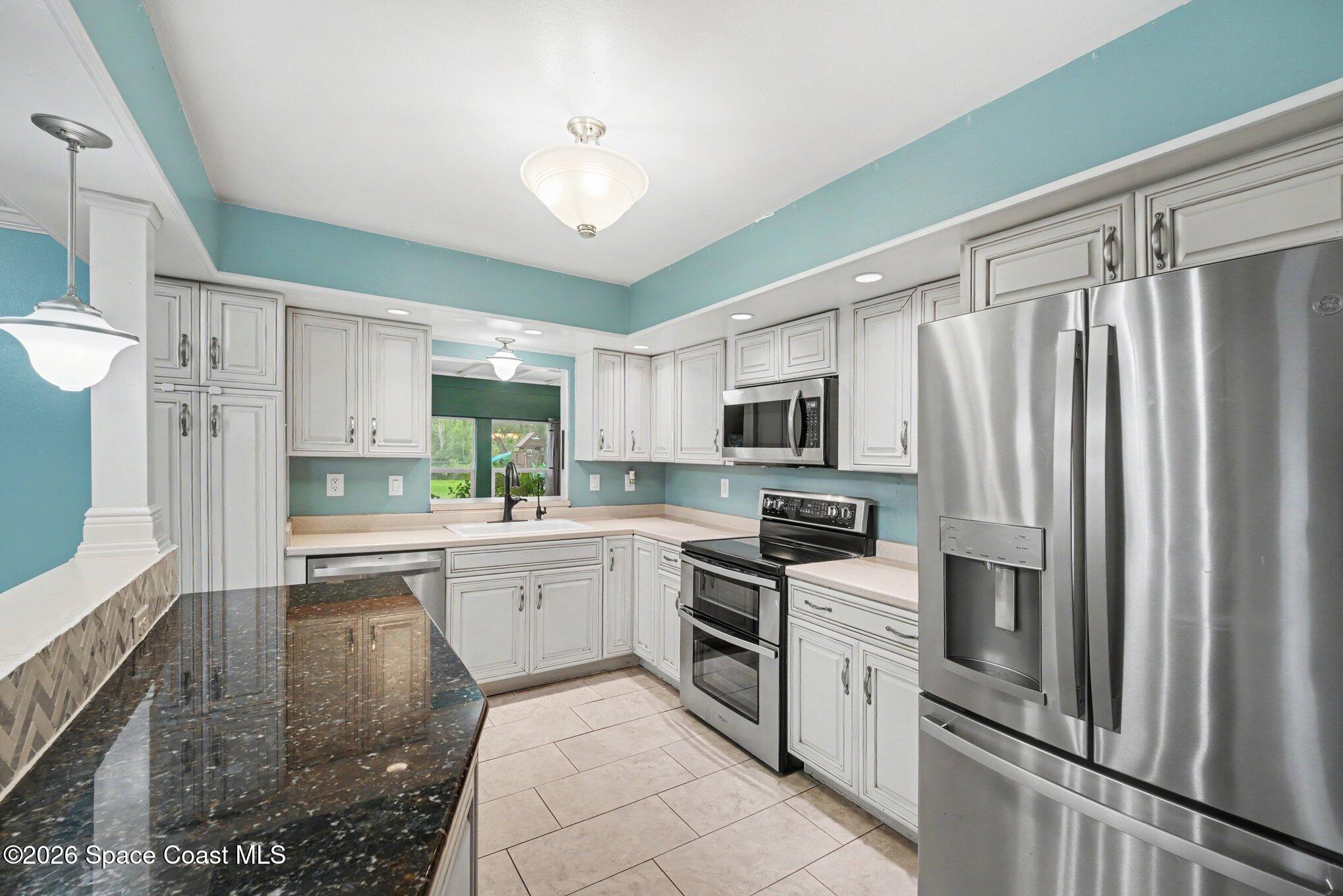 1808 Live Oak Drive N