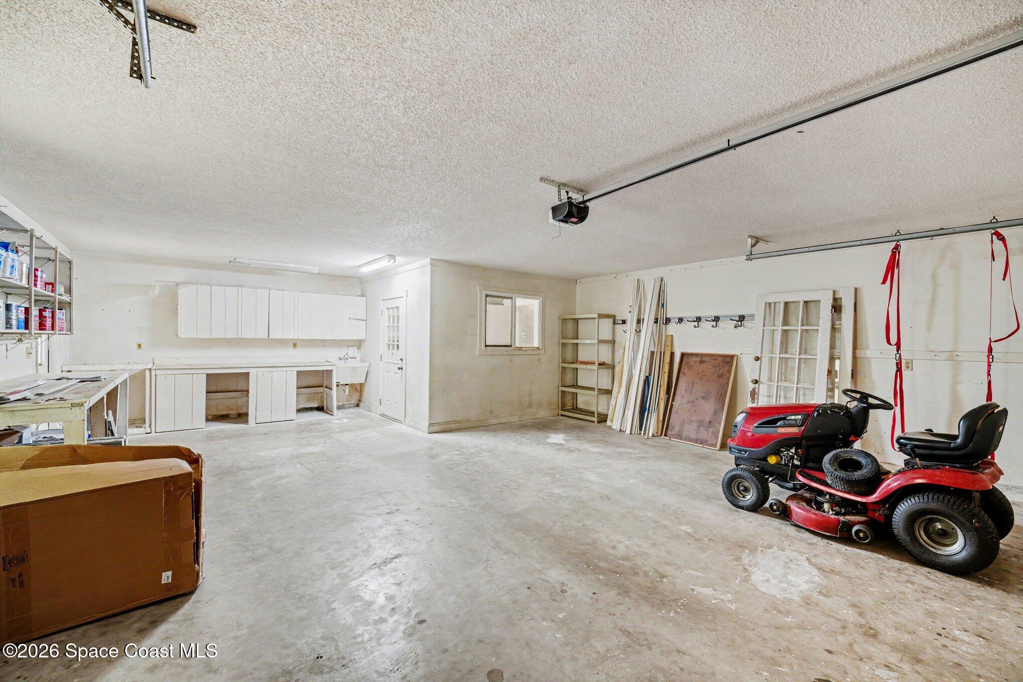 1808 Live Oak Drive N