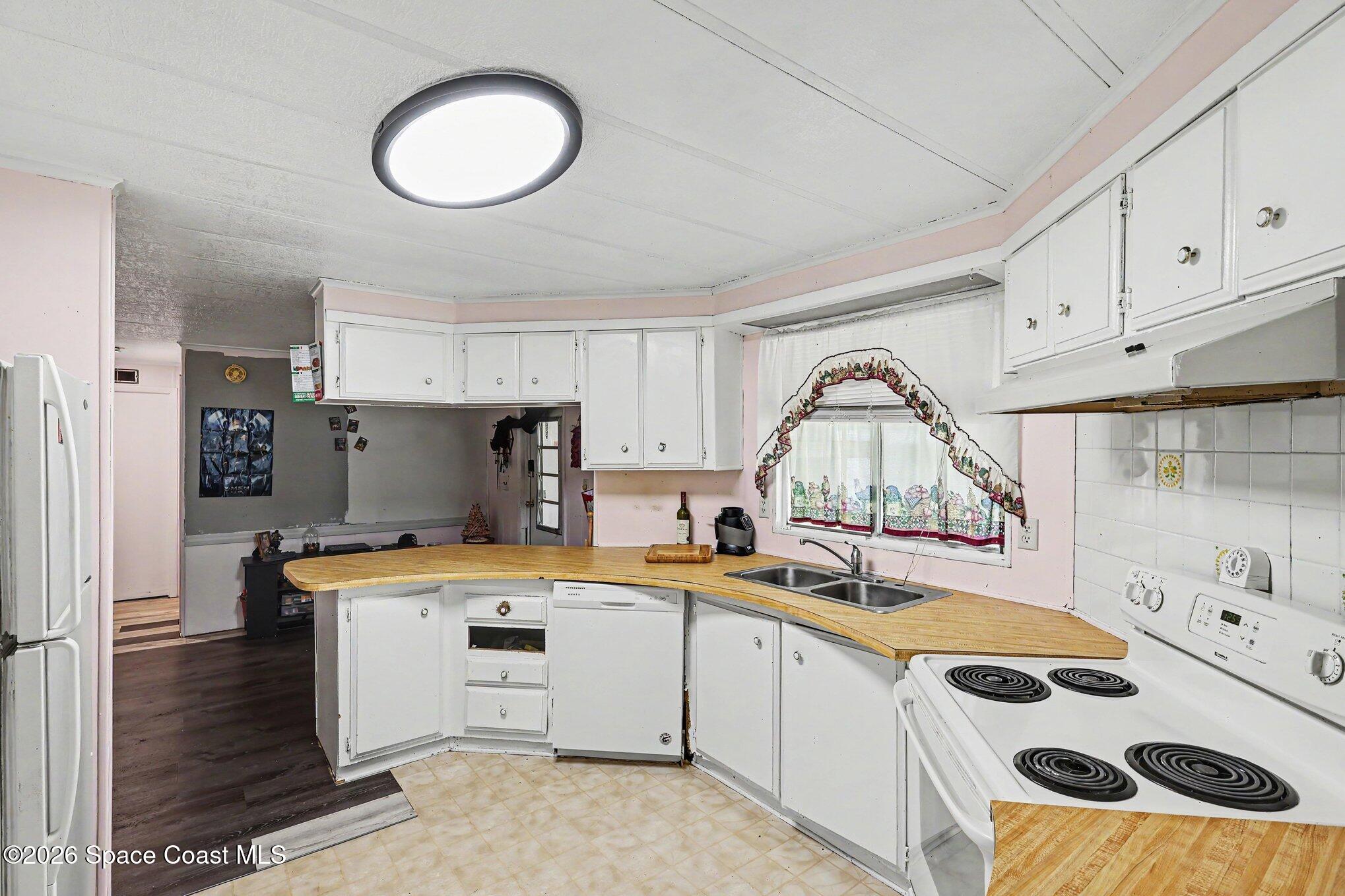 548 Marnie Circle