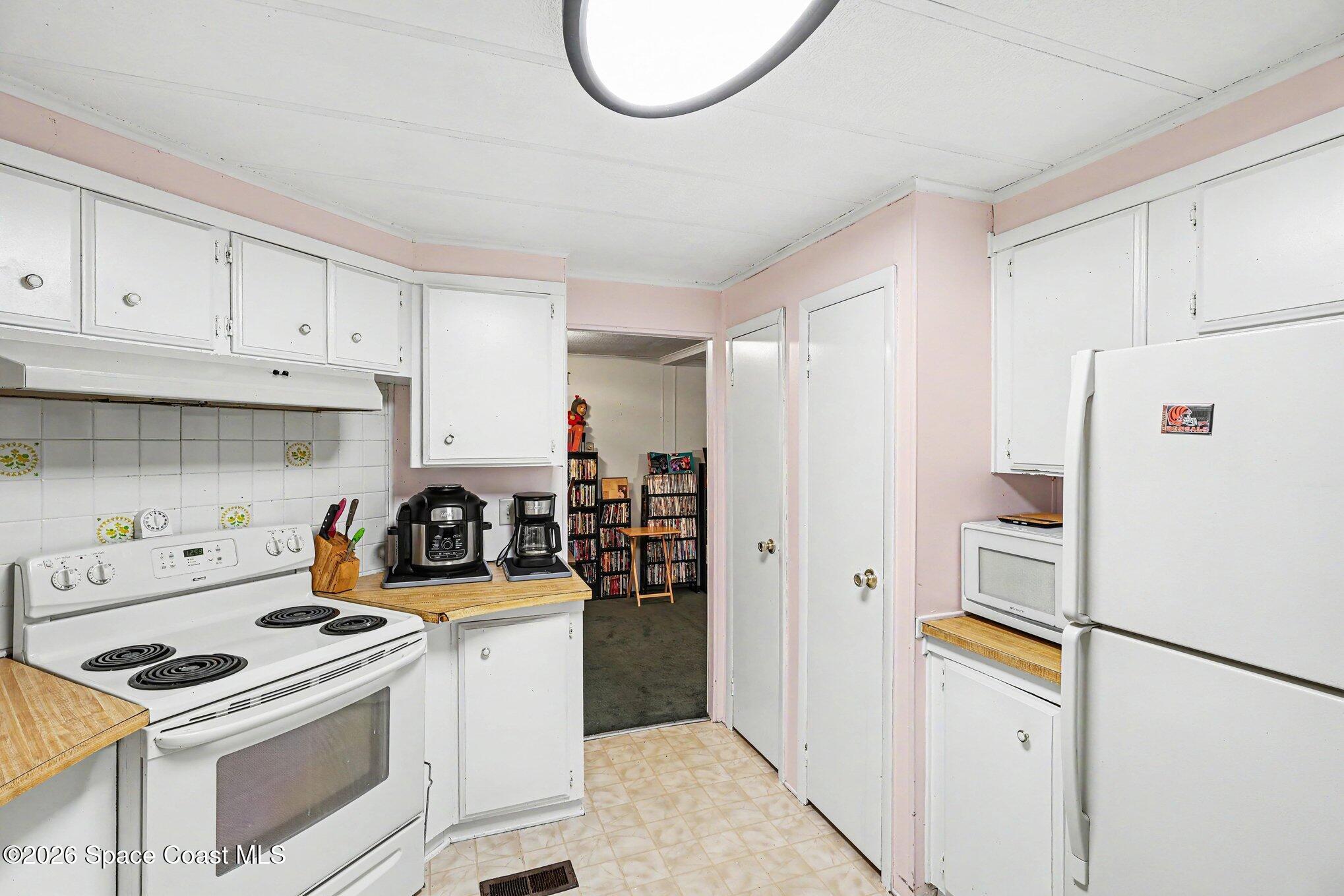 548 Marnie Circle