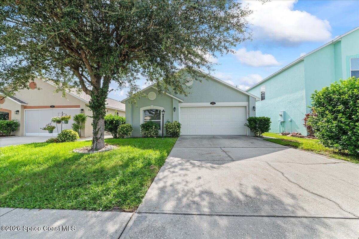 2165 Redwood Circle NE