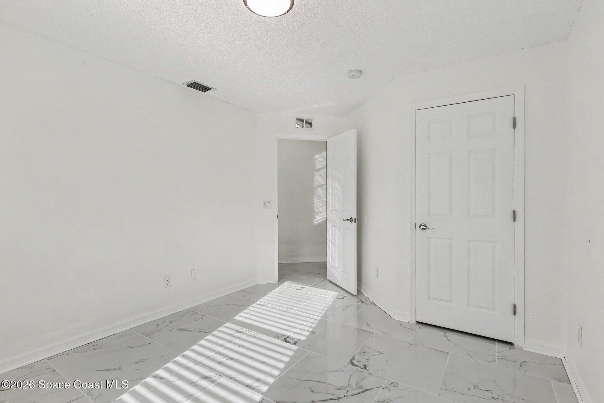 301 Bougainvillea Street NW