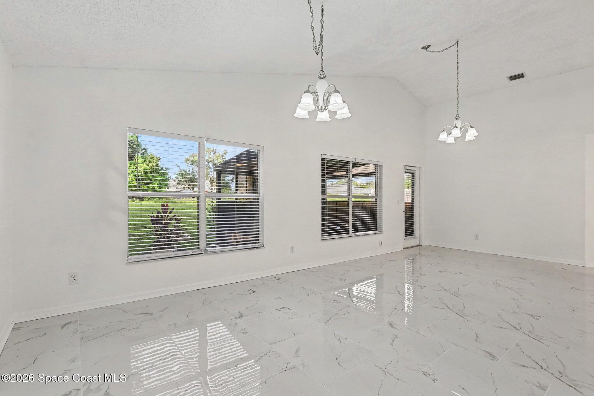 301 Bougainvillea Street NW