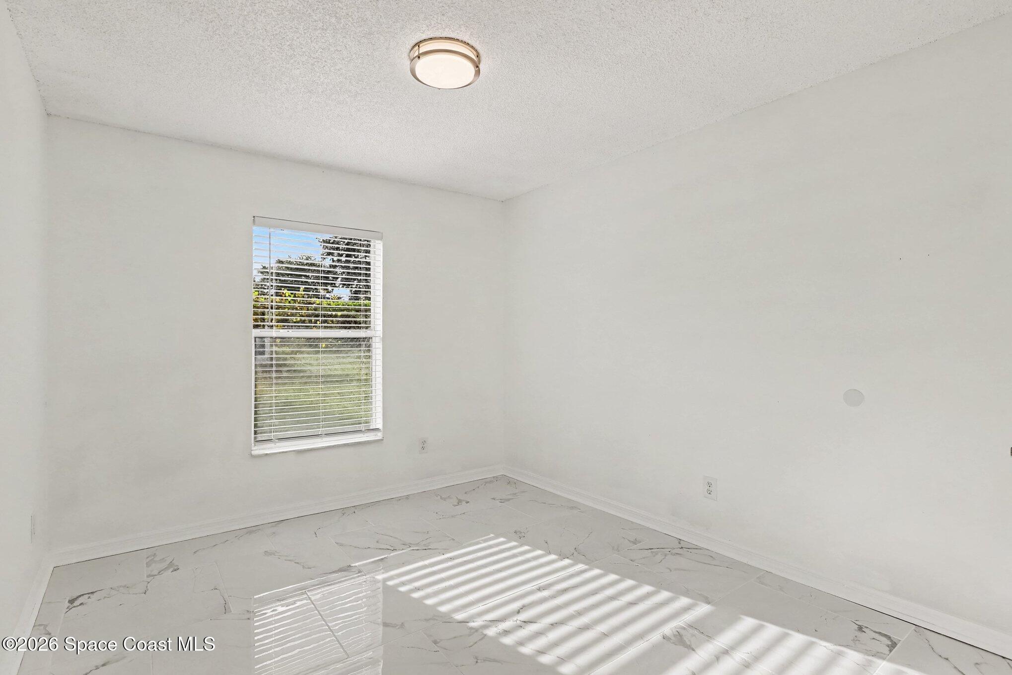 301 Bougainvillea Street NW
