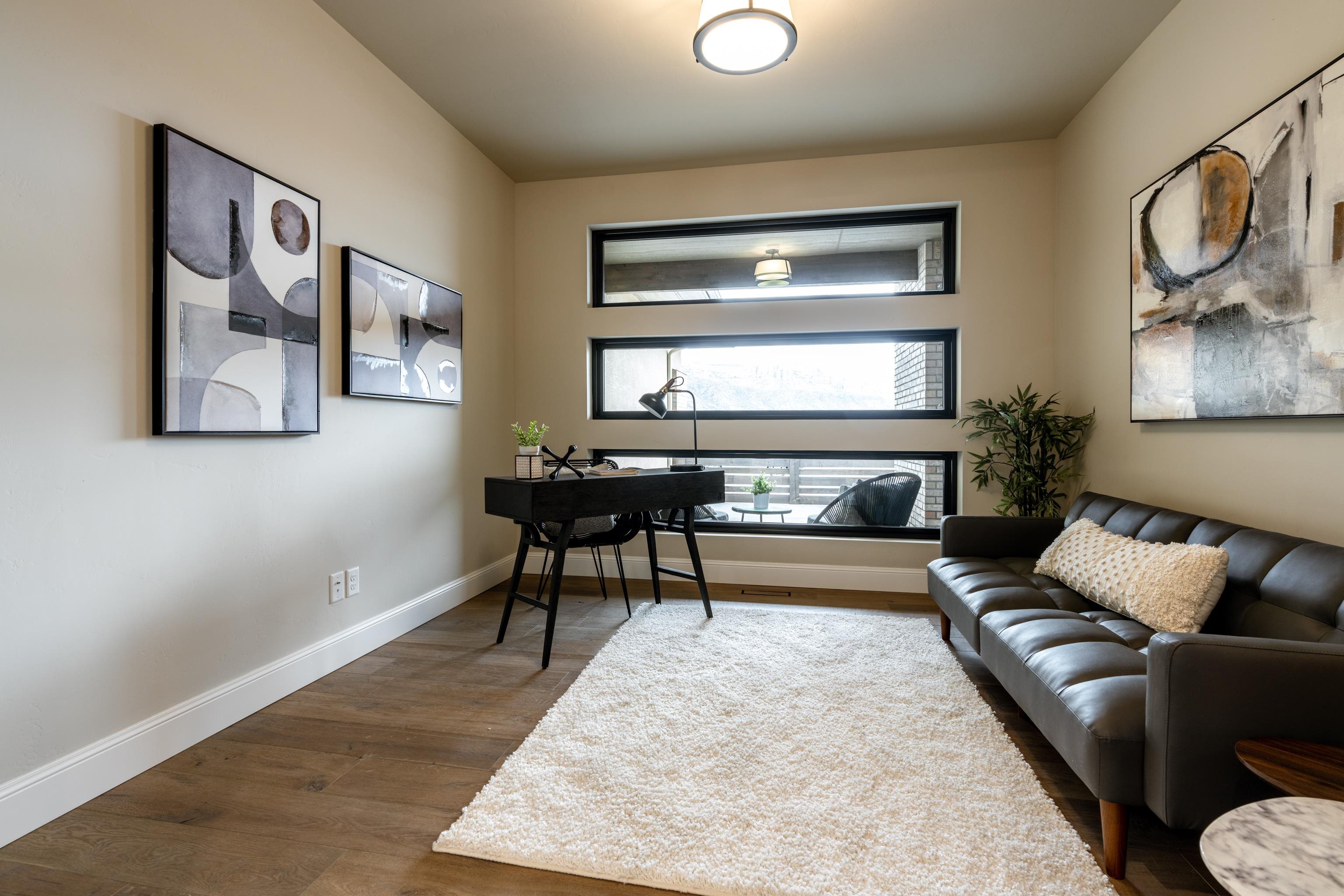 438 Renaissance Court