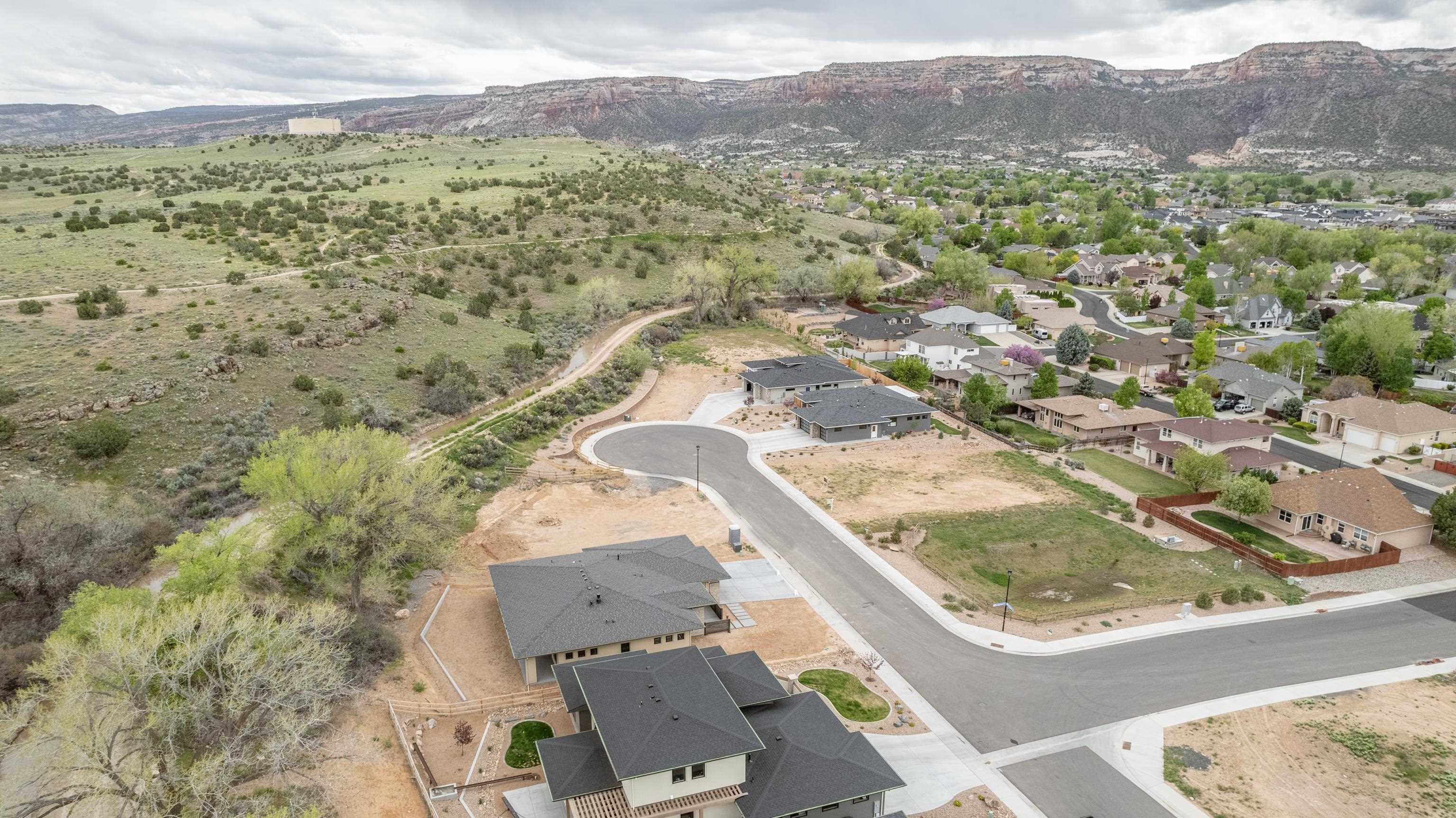 438 Renaissance Court