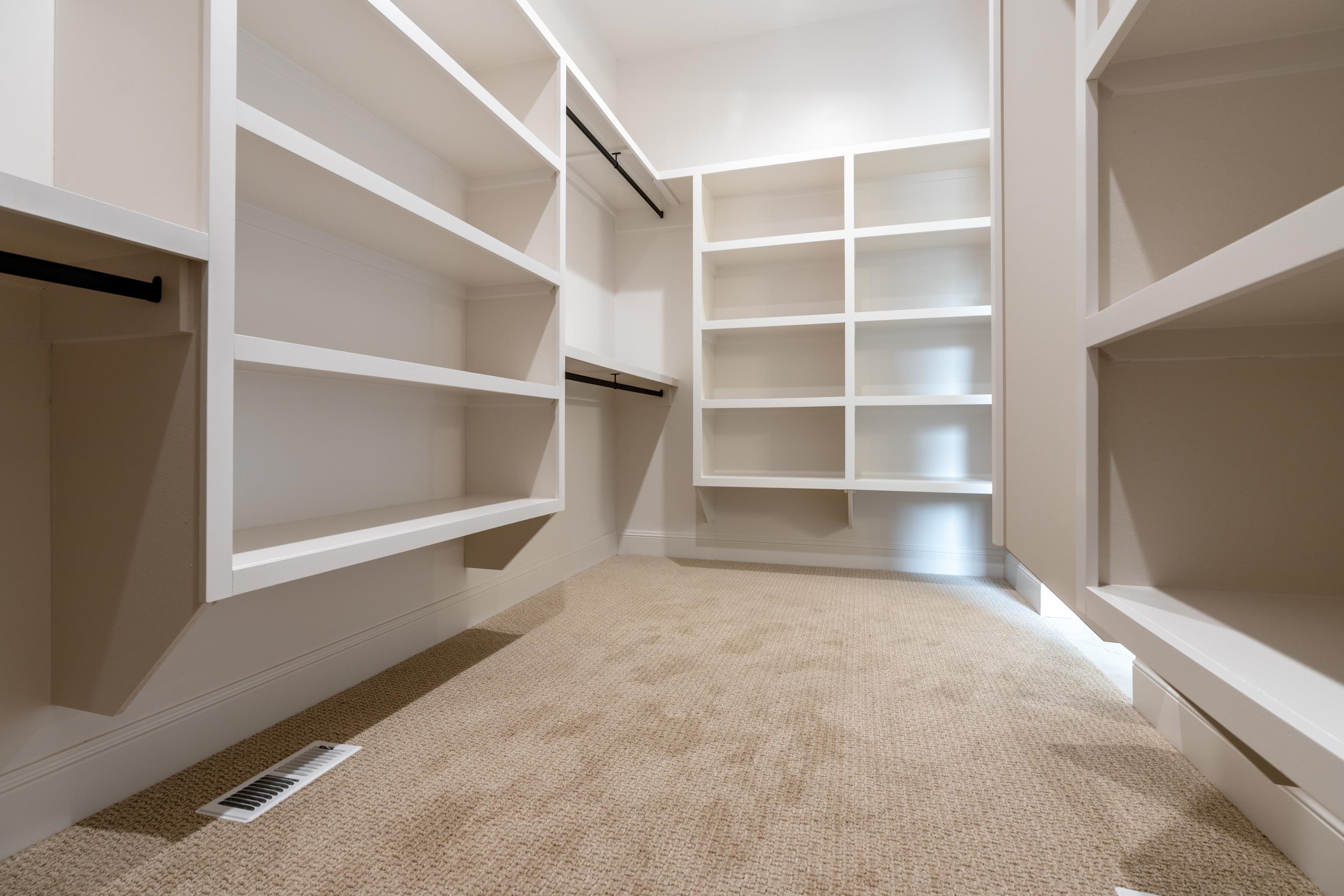 438 Renaissance Court