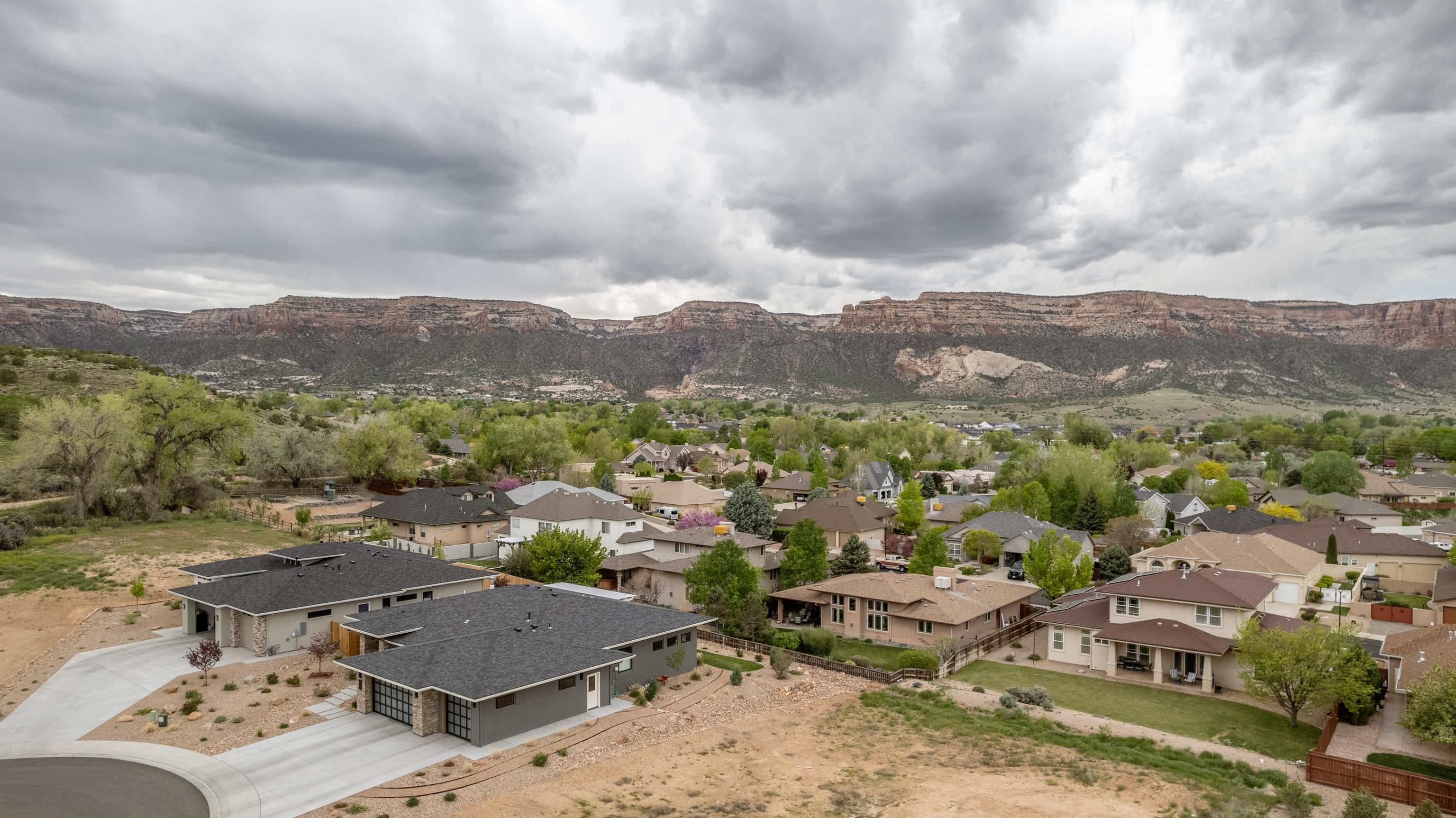 438 Renaissance Court