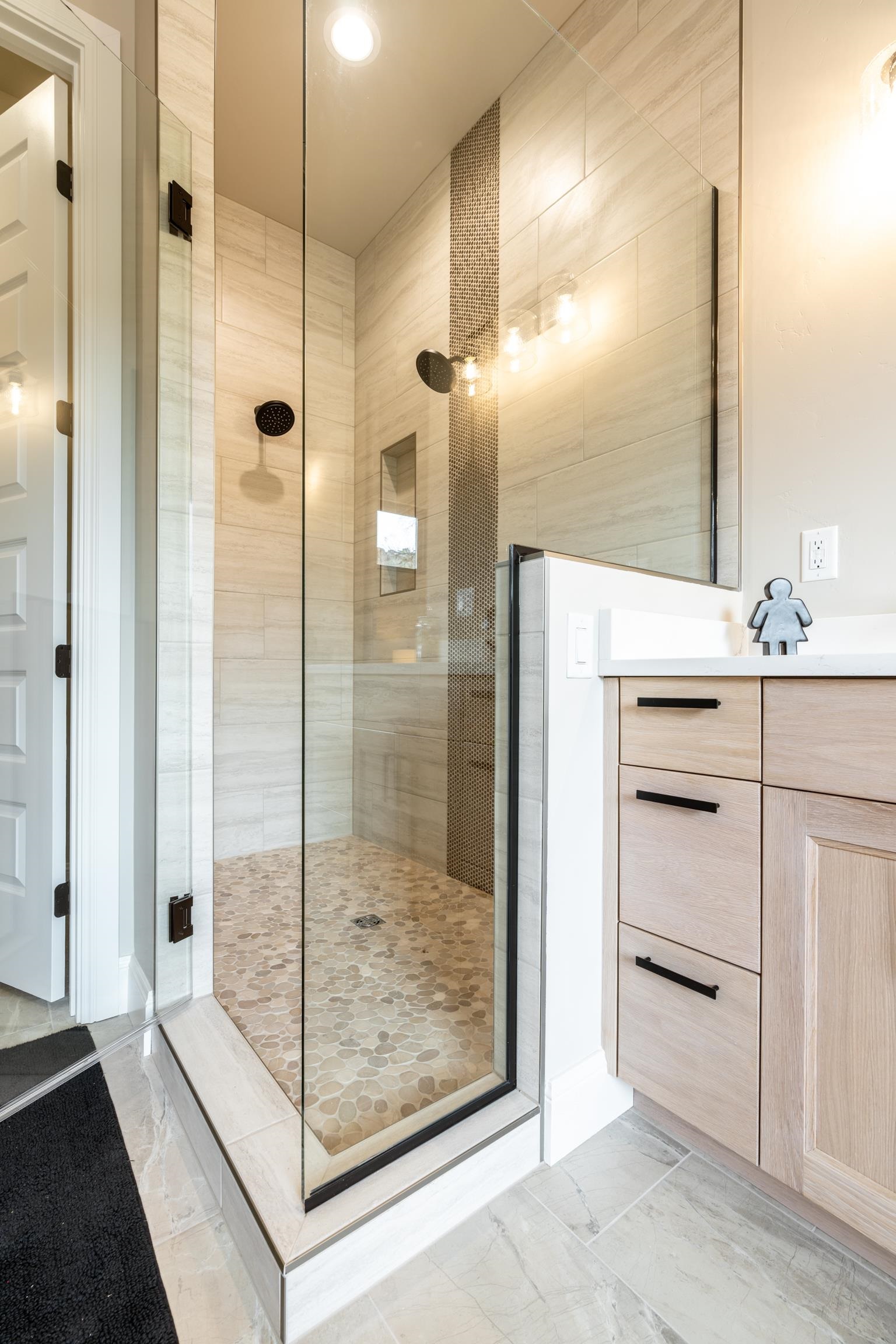 438 Renaissance Court