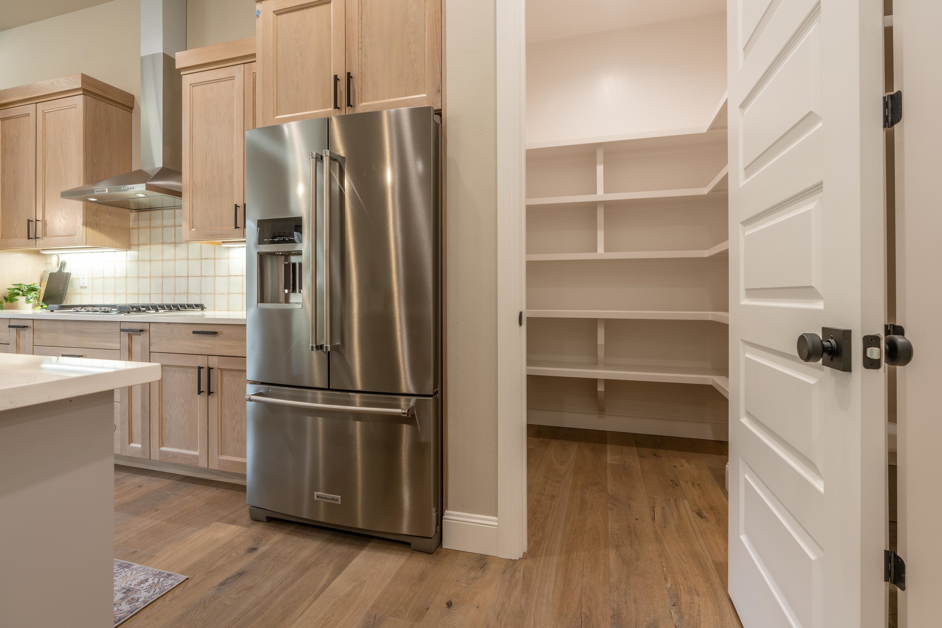 438 Renaissance Court