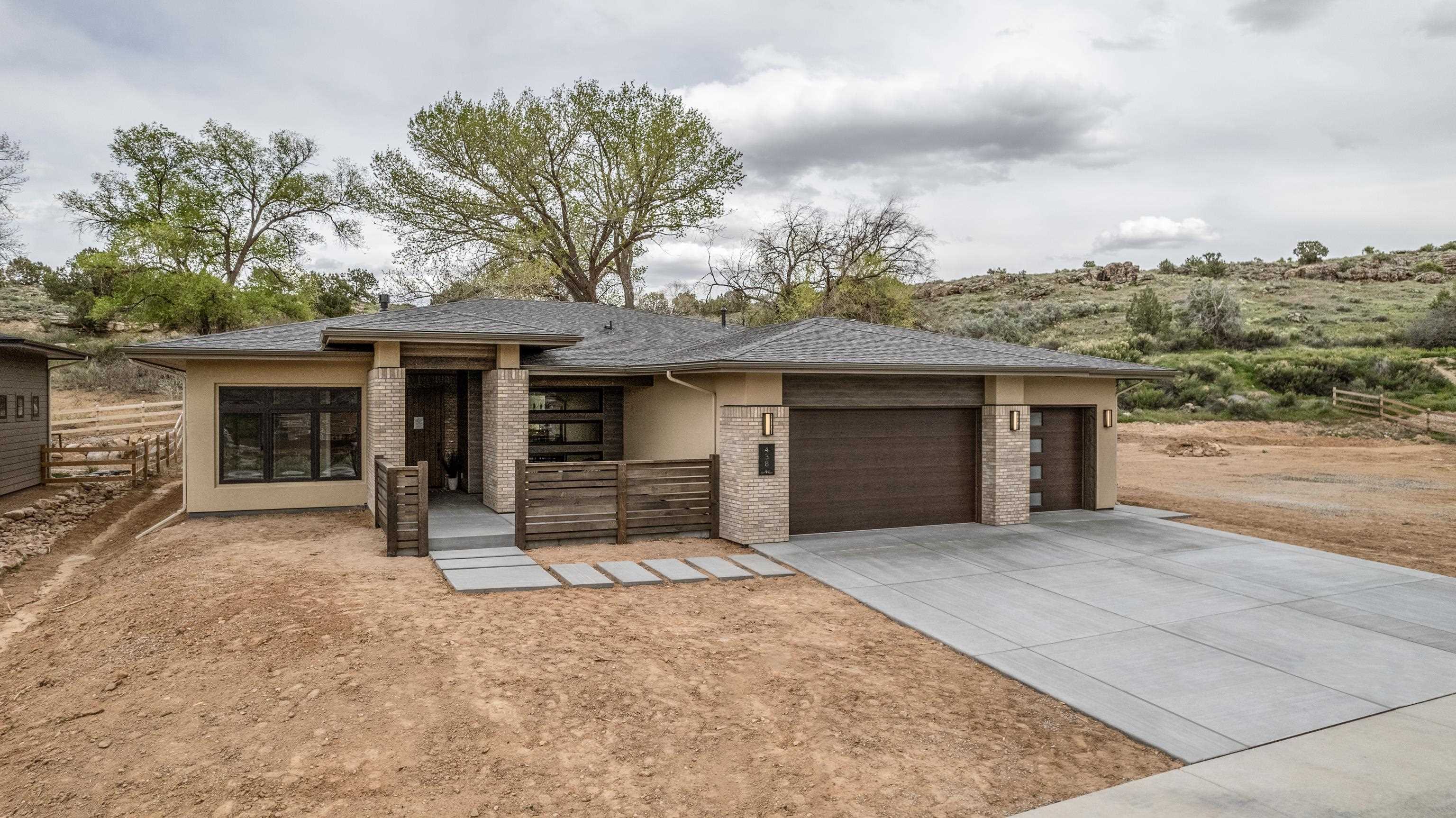 438 Renaissance Court