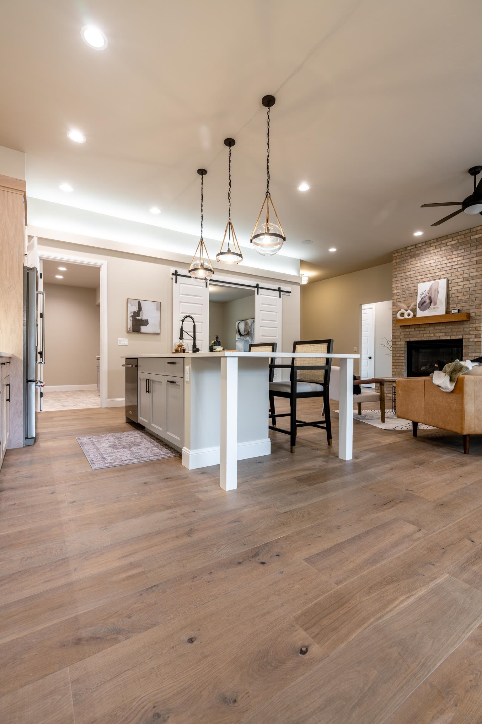 438 Renaissance Court