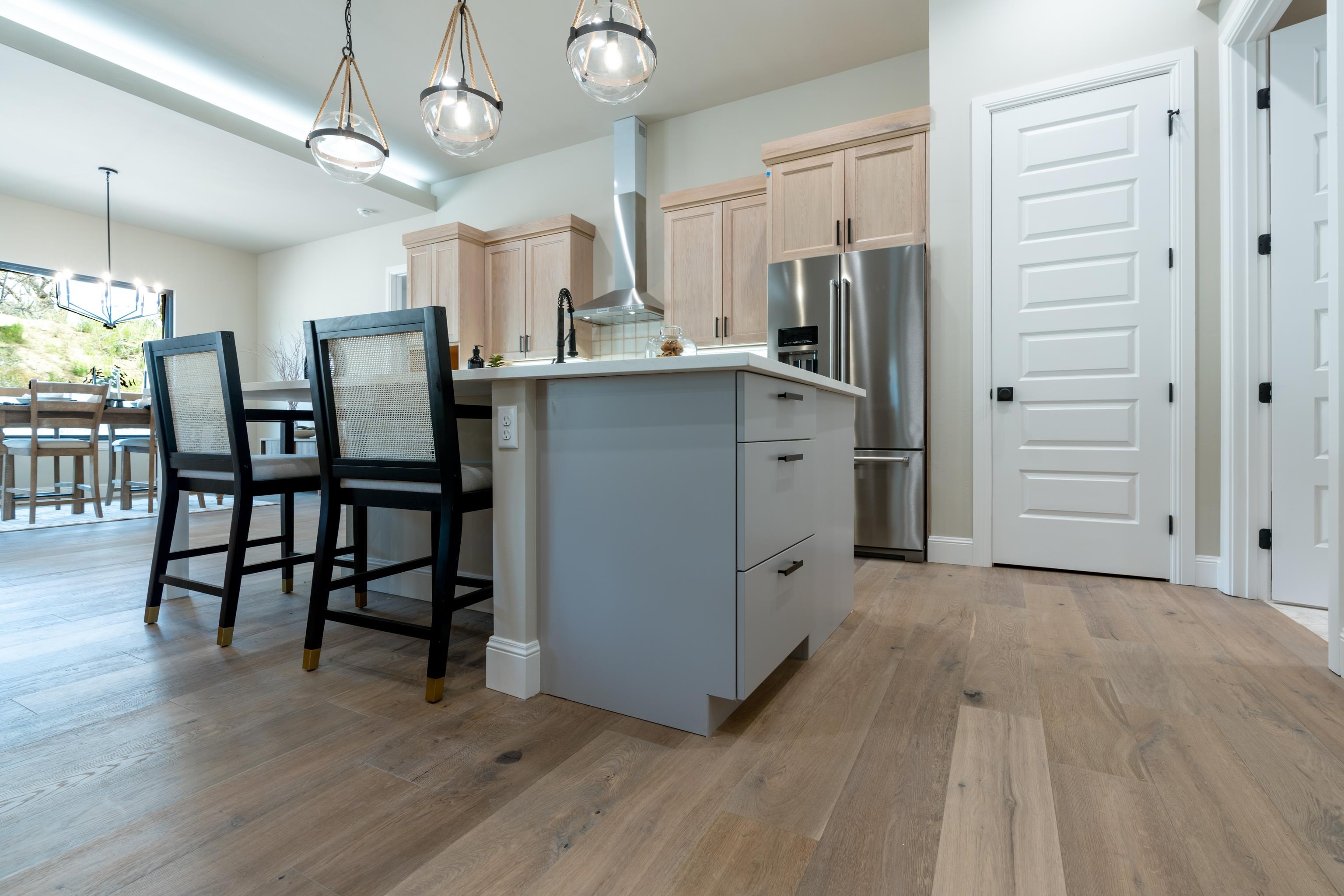 438 Renaissance Court