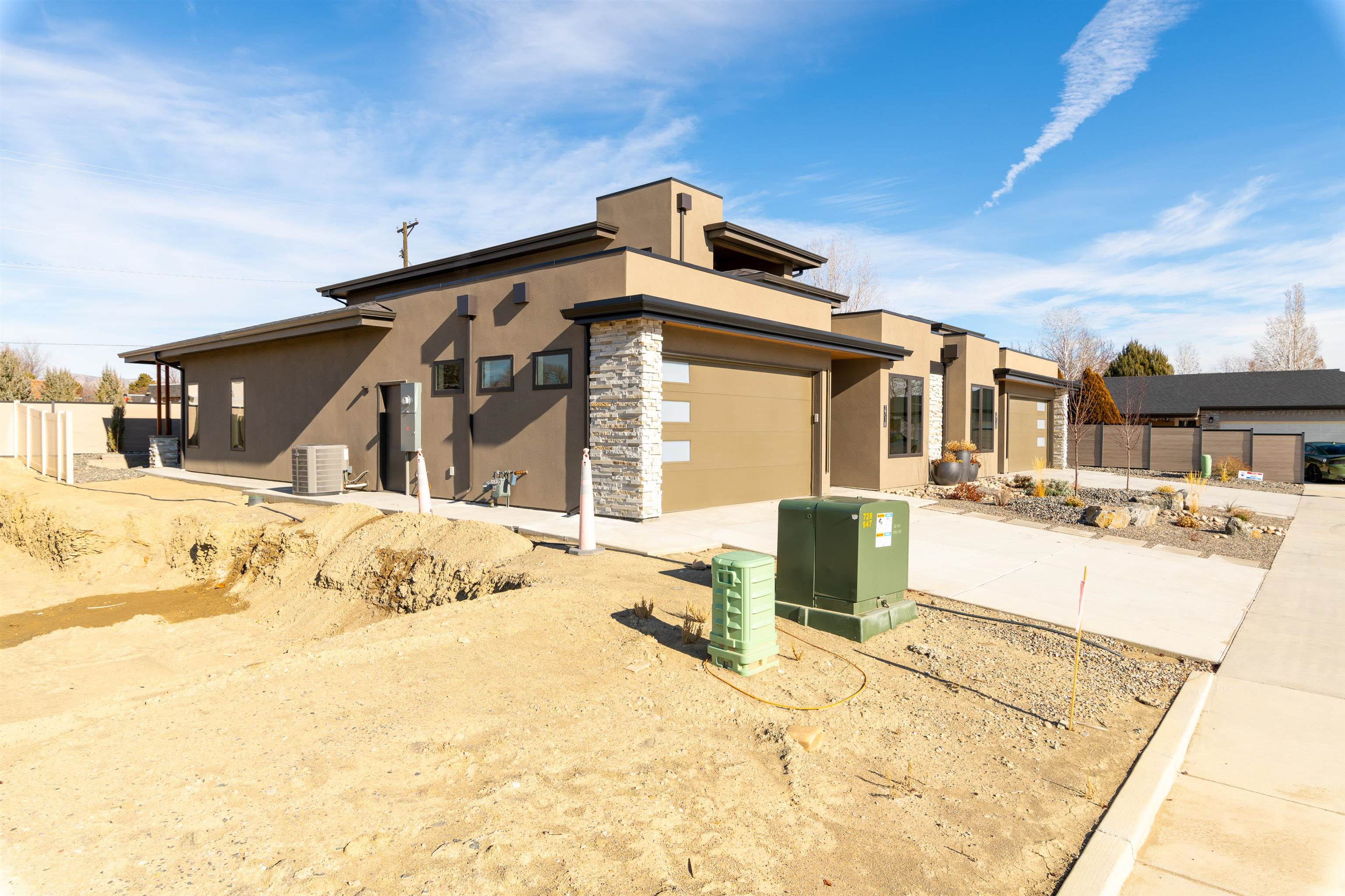 2716 Centercliff Drive