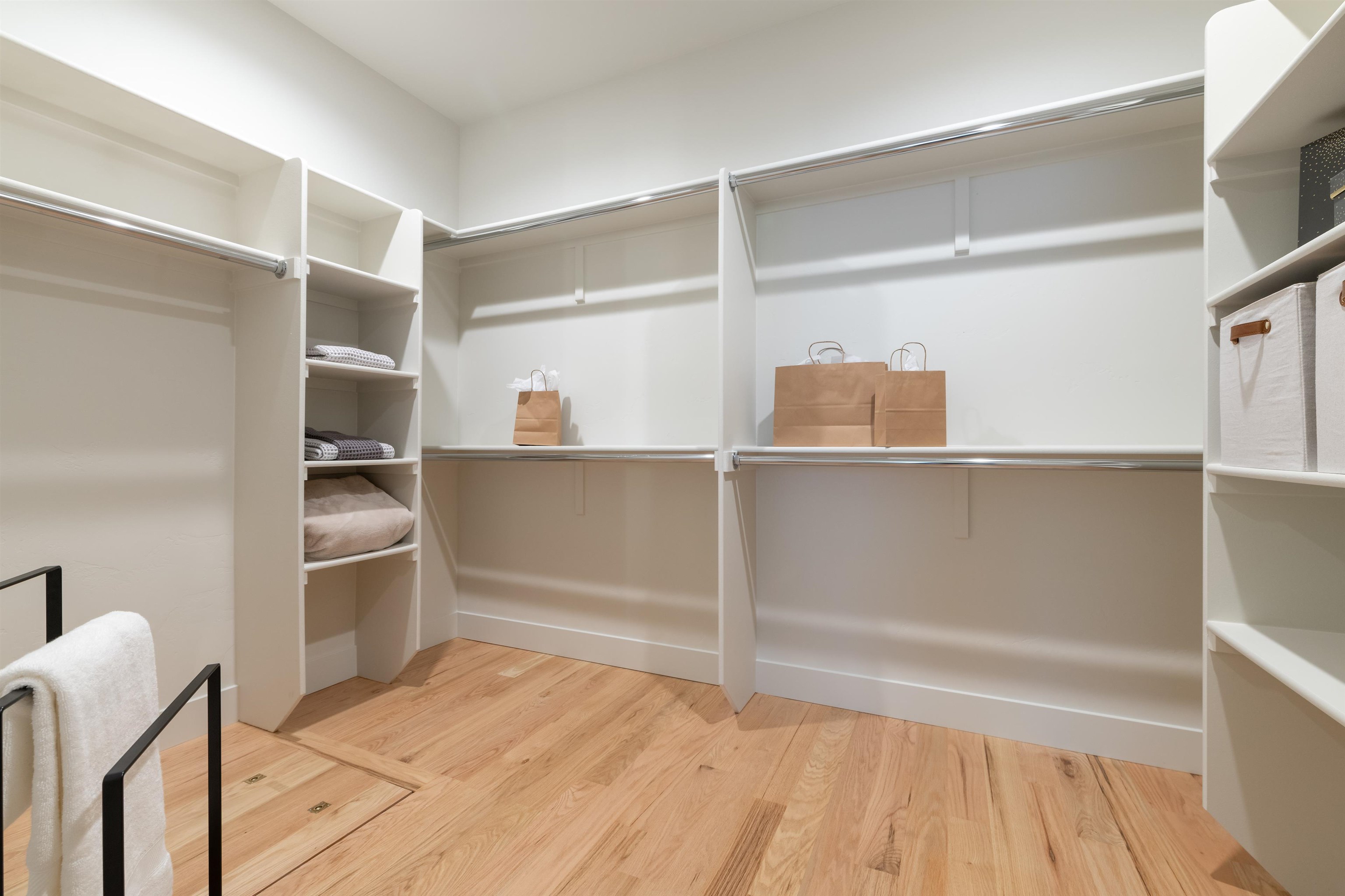 2716 Centercliff Drive