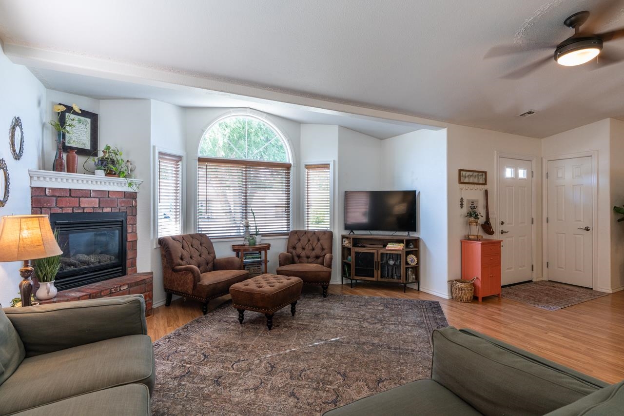 3132 Cross Canyon Lane