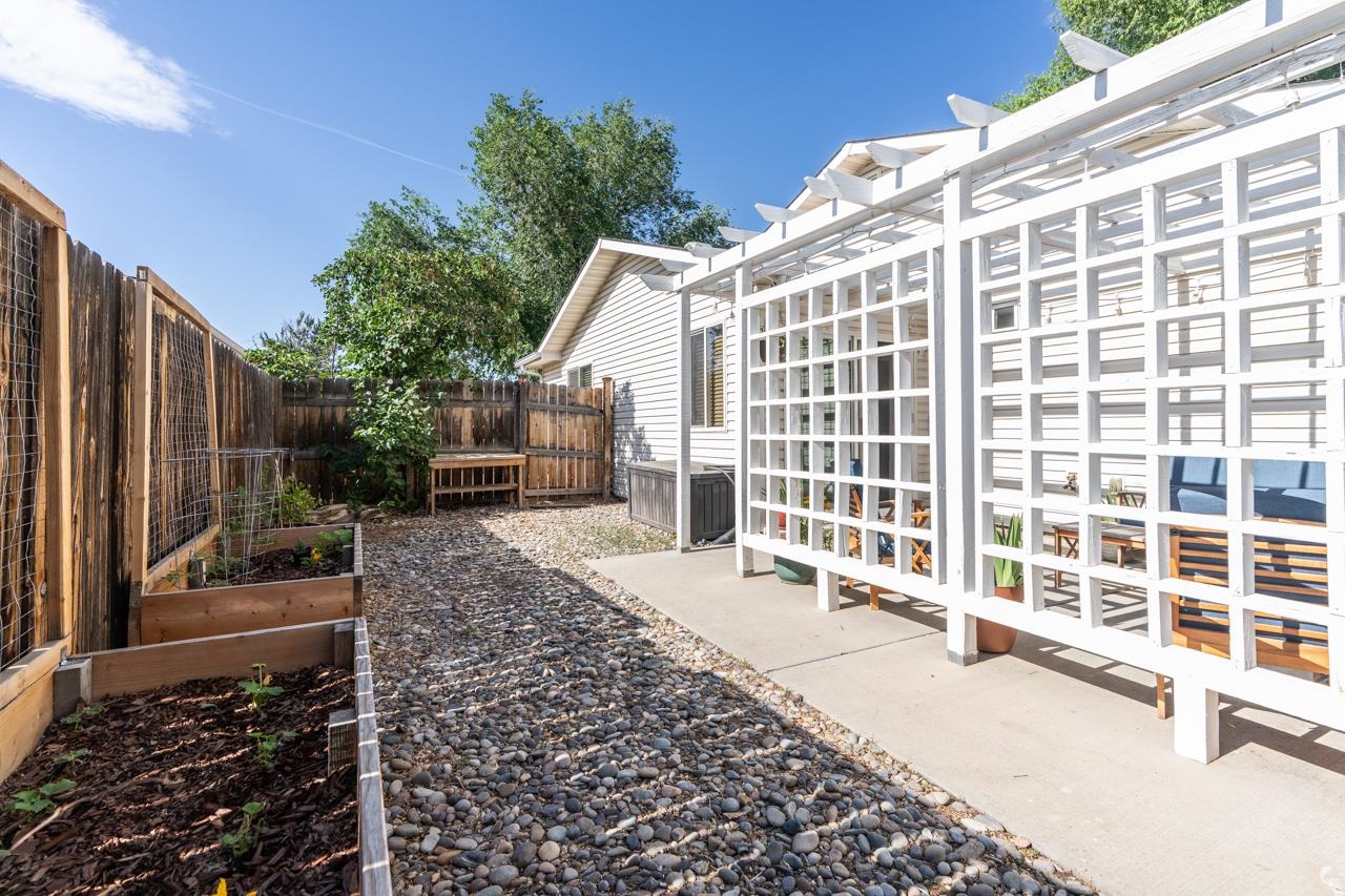 3132 Cross Canyon Lane