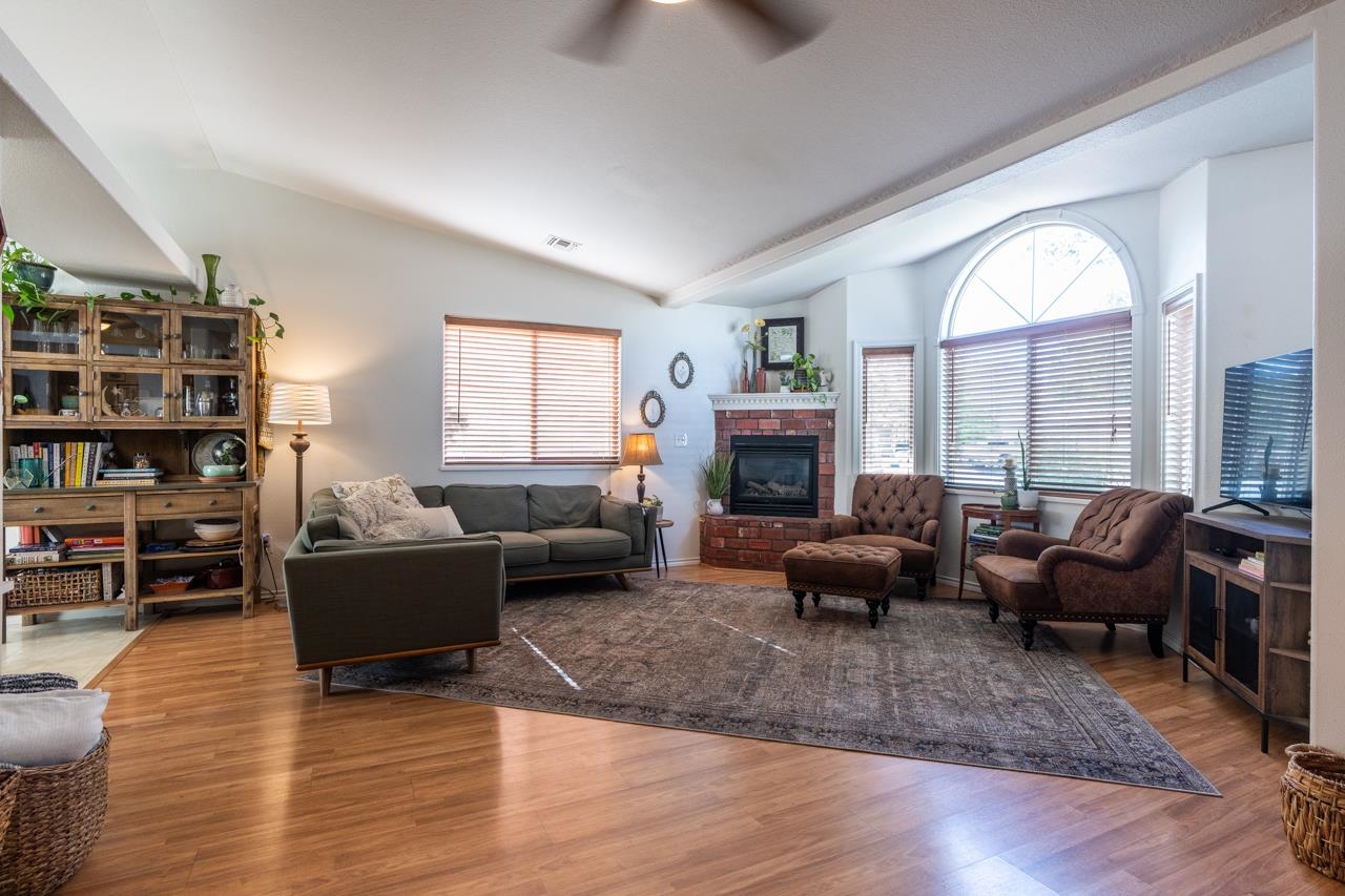 3132 Cross Canyon Lane