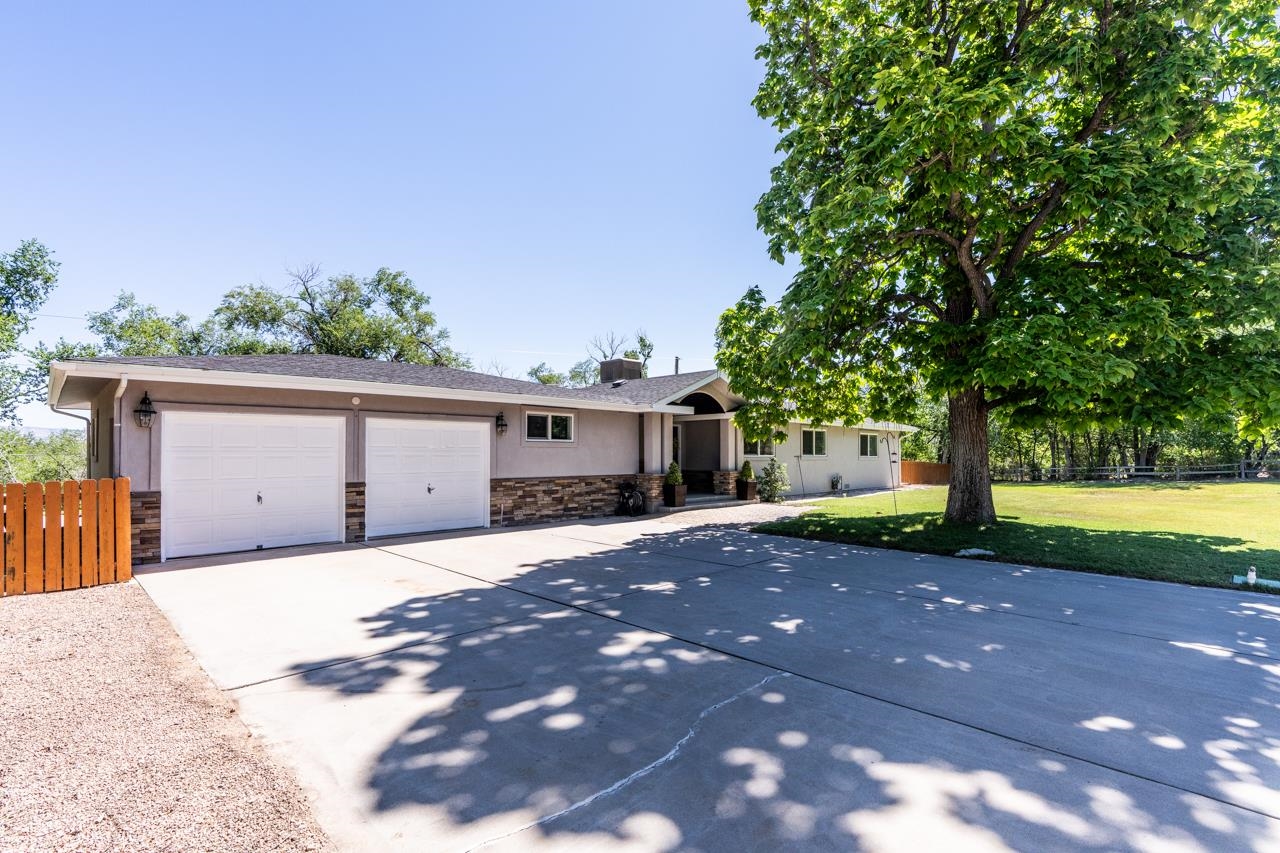 105 Country Club Park Road