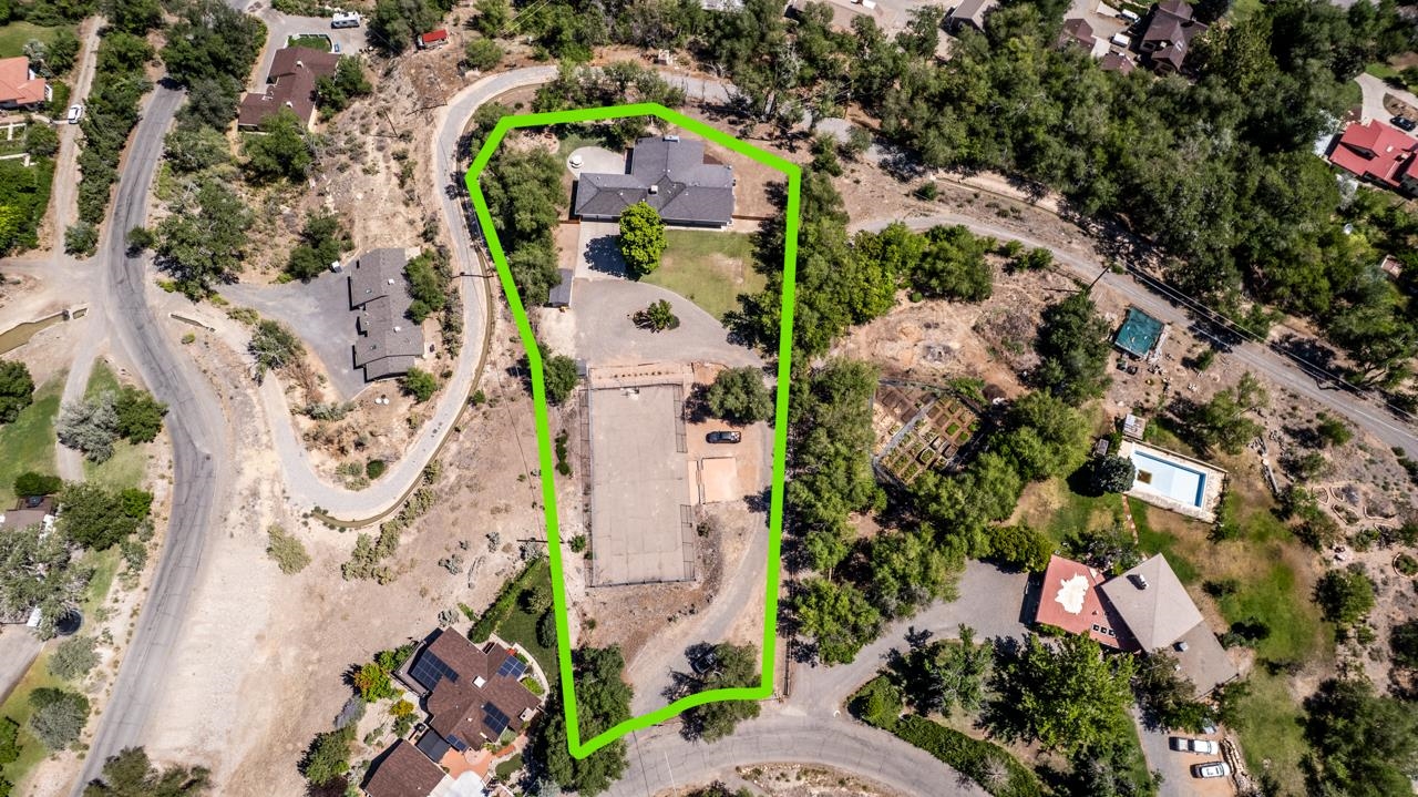 105 Country Club Park Road