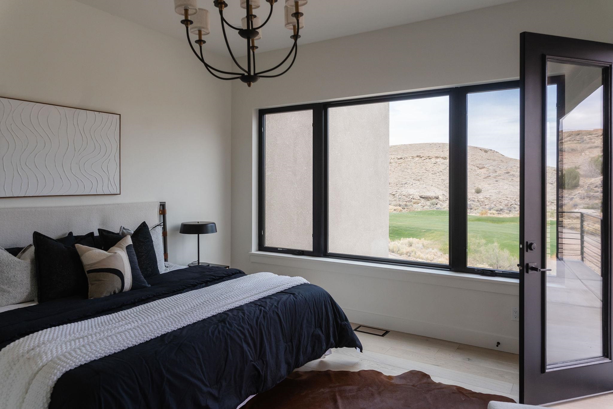 2320 LONETREE