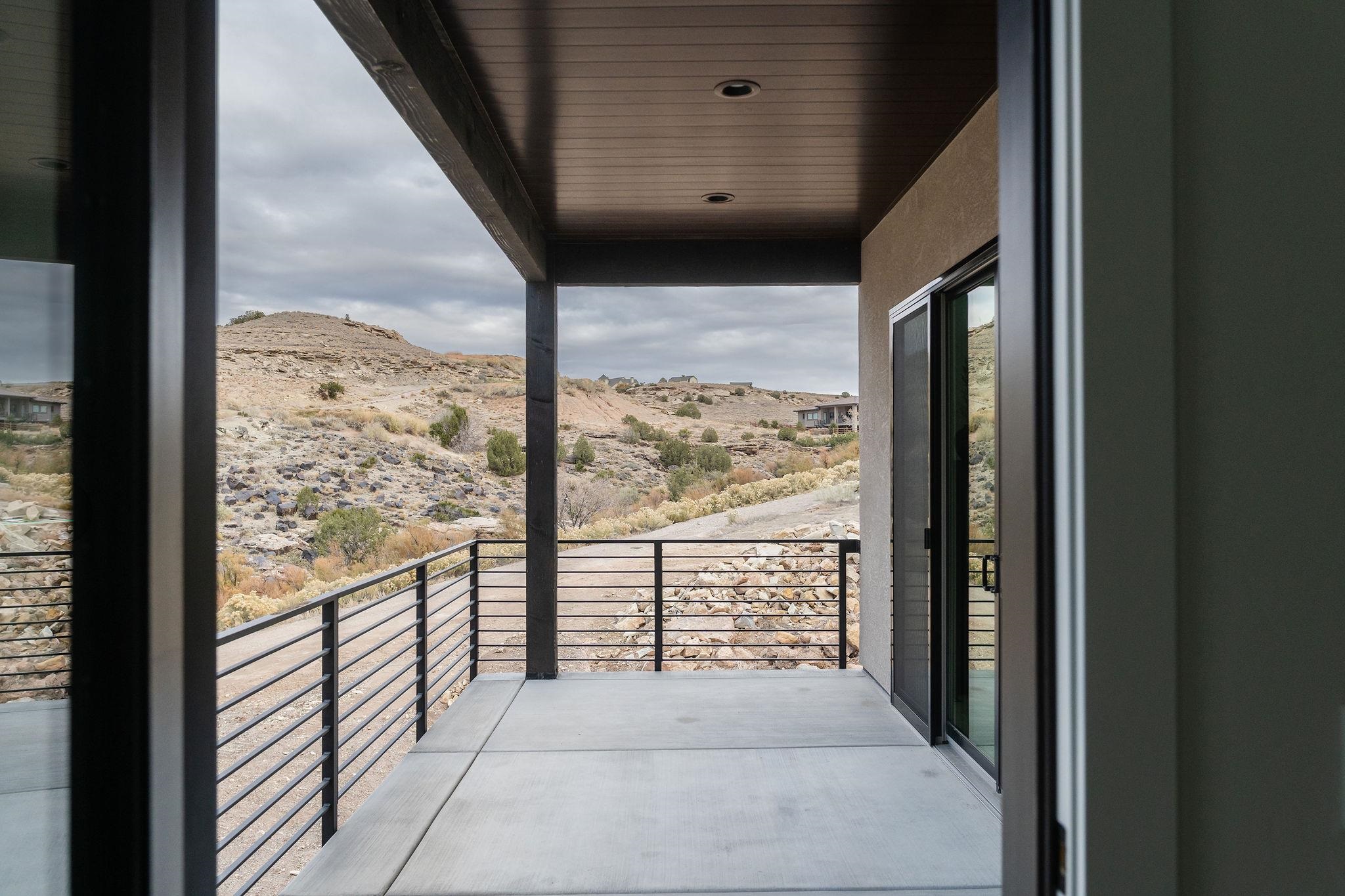 2320 LONETREE