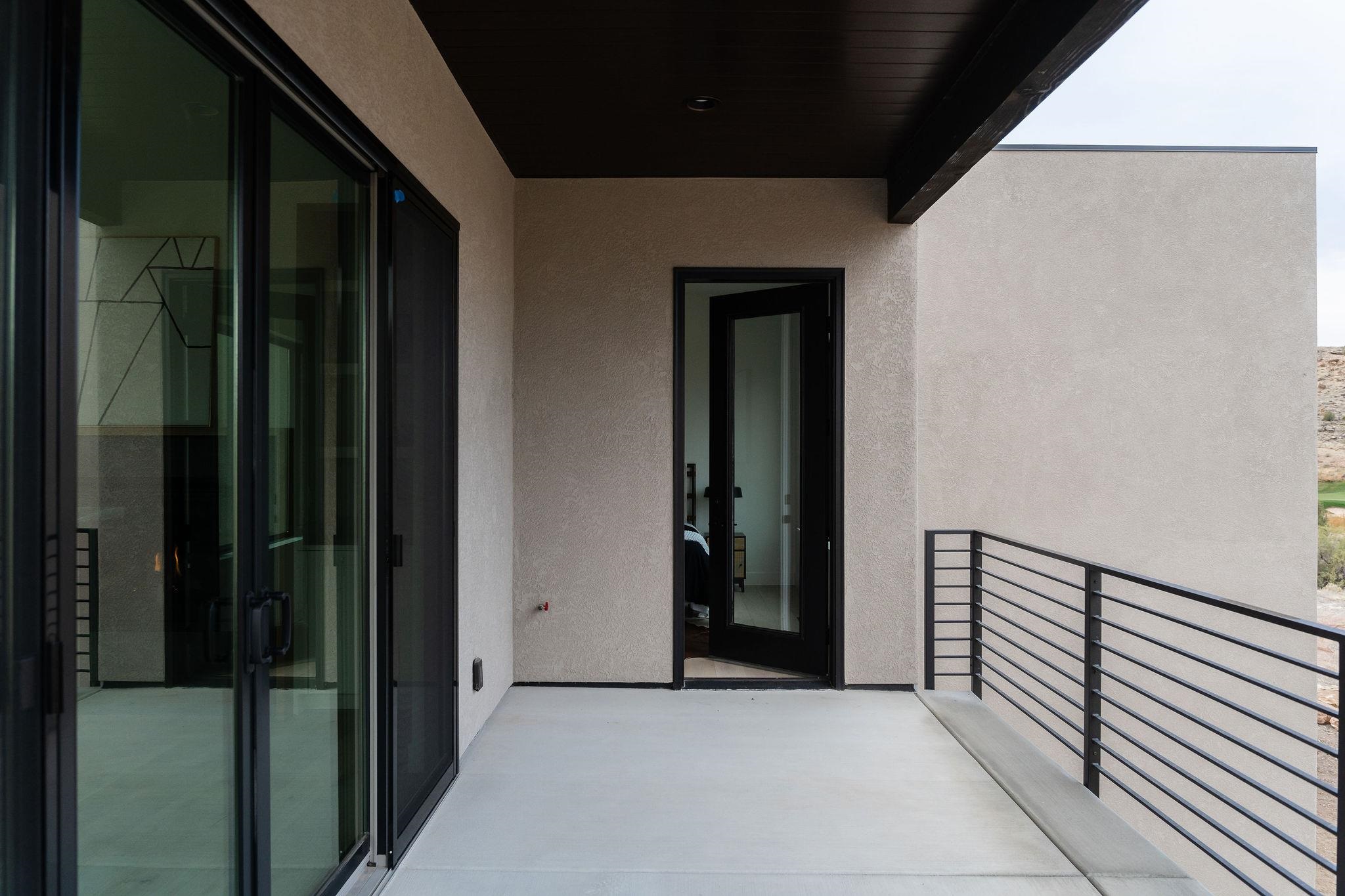 2320 LONETREE