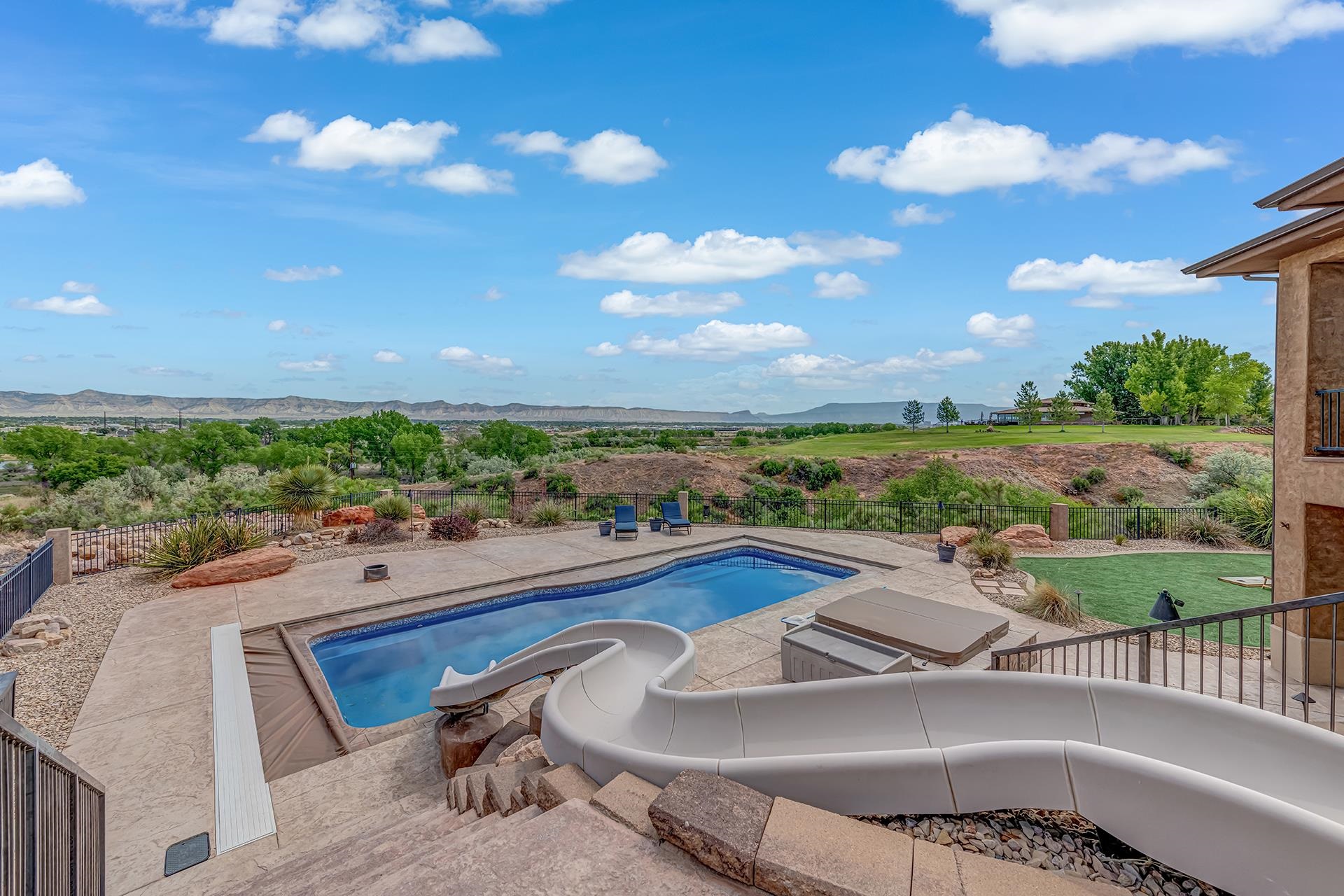 2077 Raindance Court
