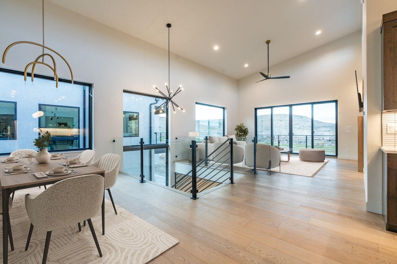 2322 LONETREE