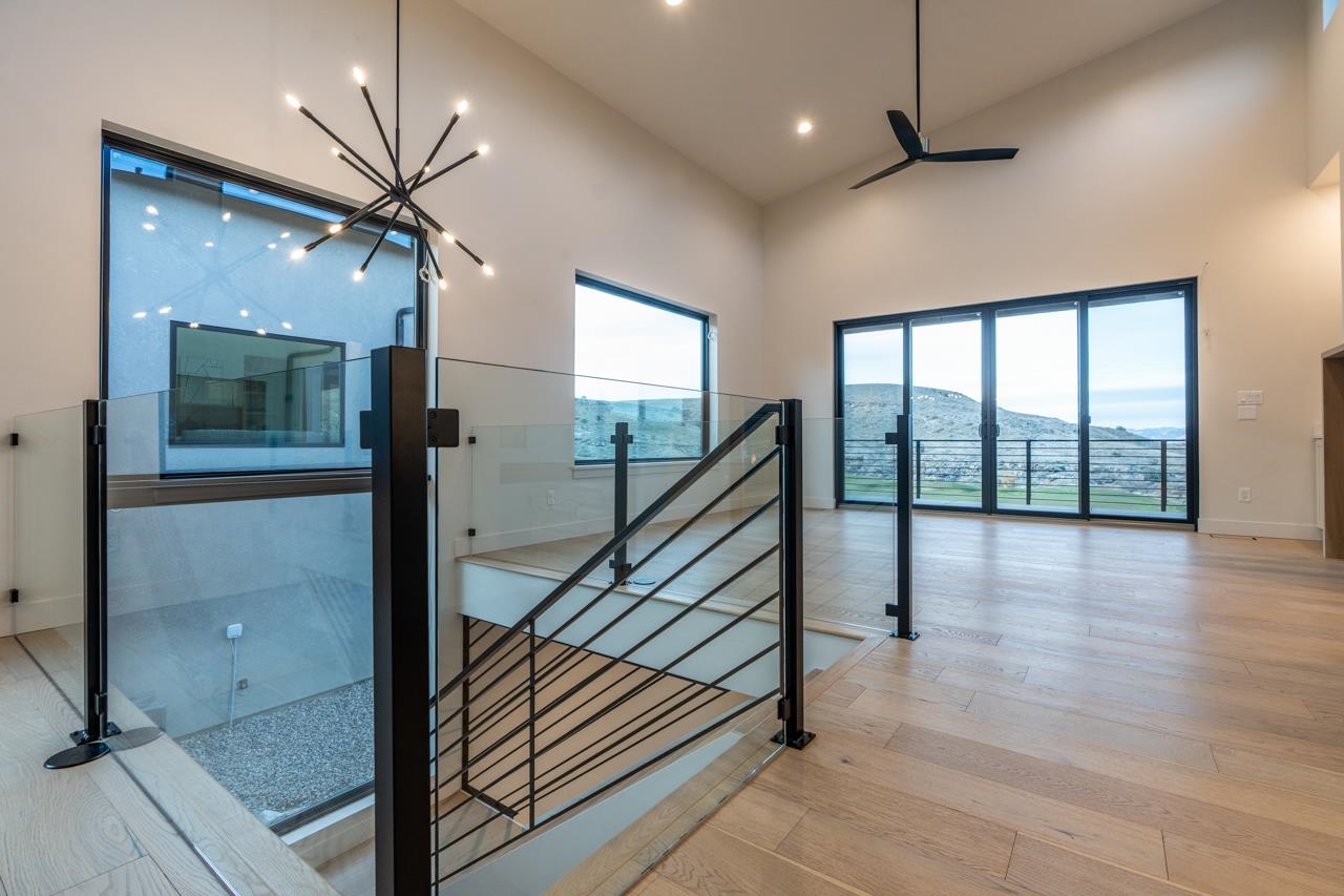 2322 LONETREE