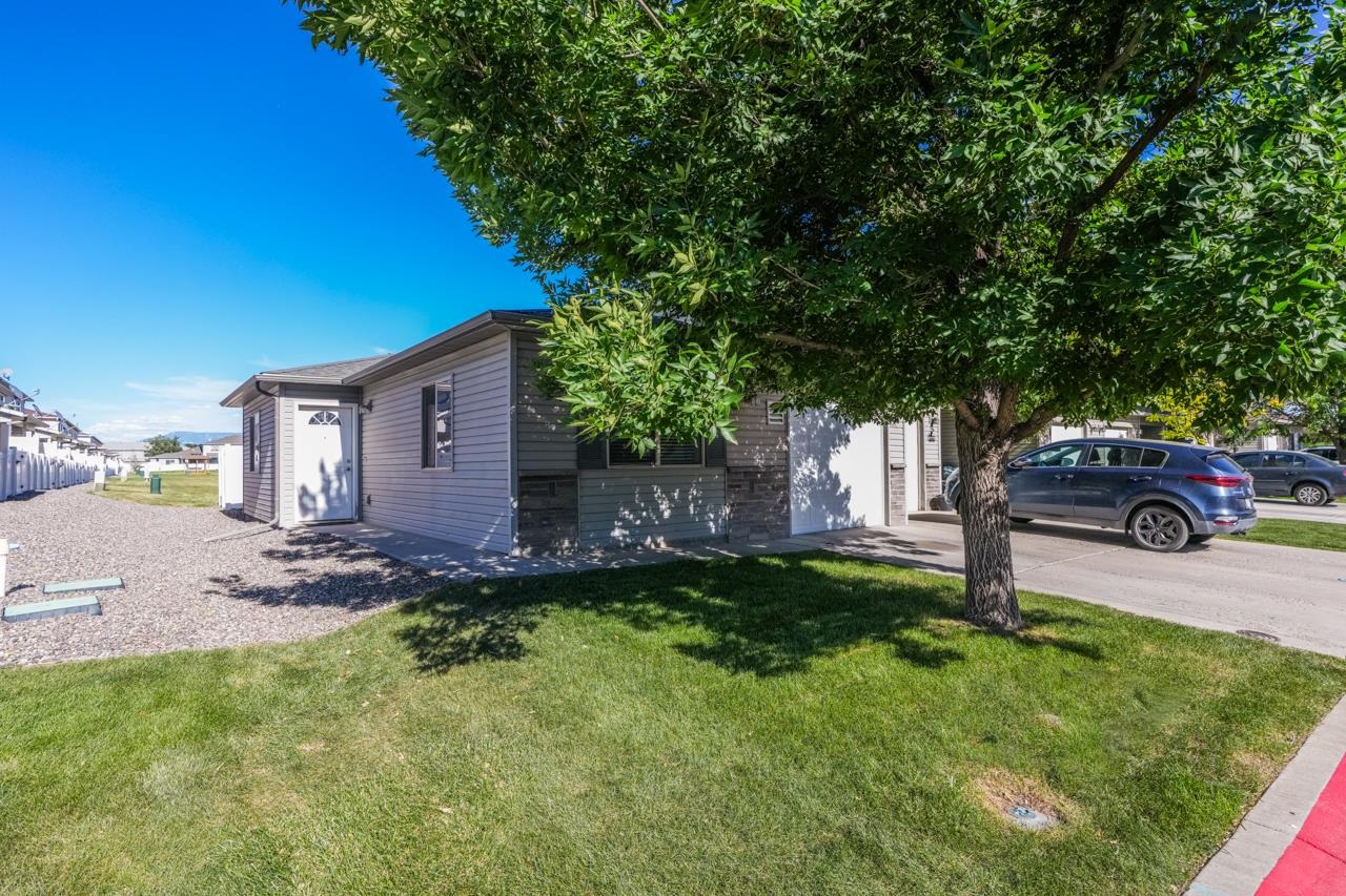 656 1/2 Serenity Lane