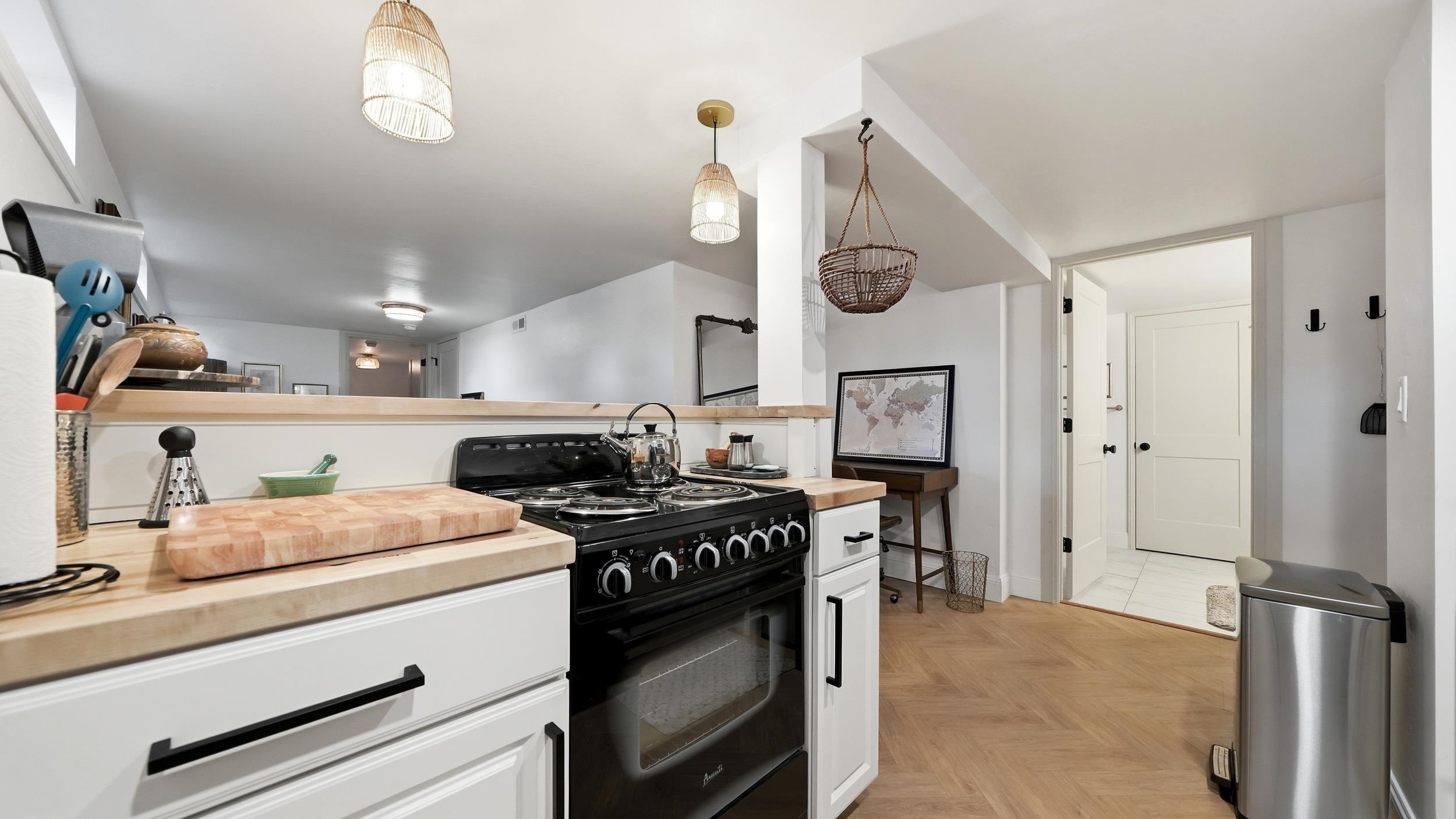 239 W 5th Street