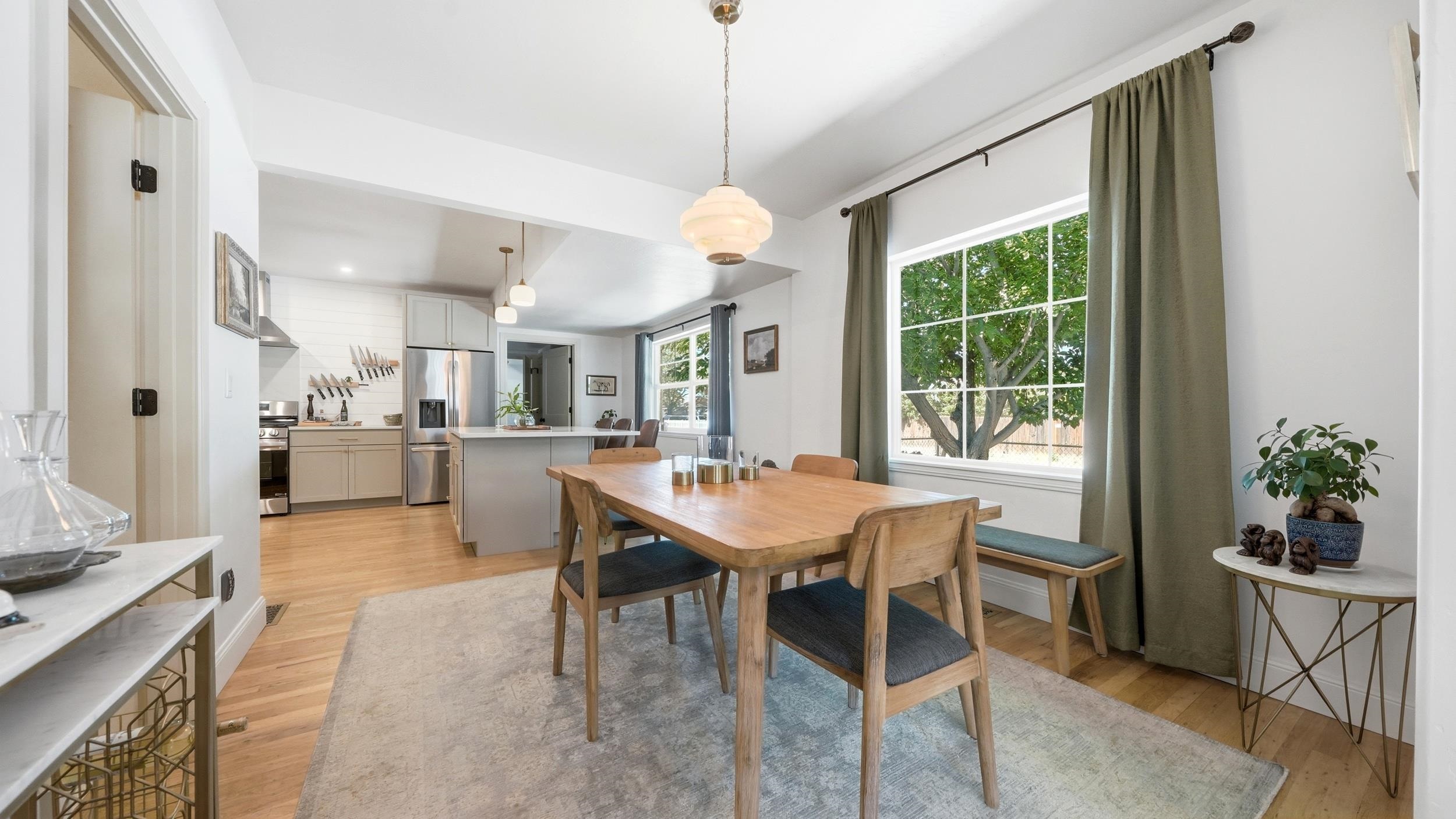 239 W 5th Street