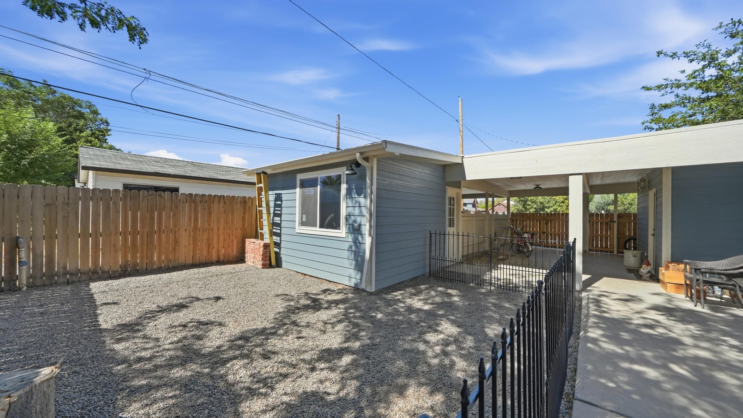 239 W 5th Street