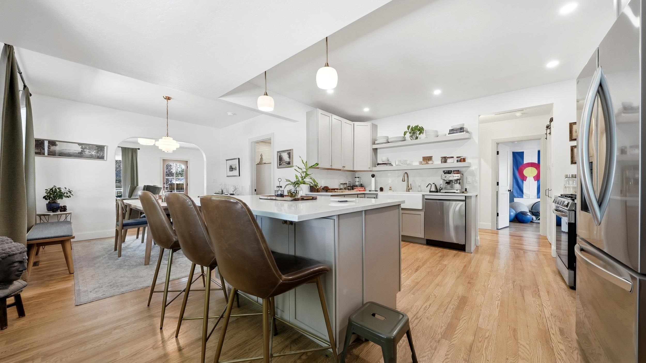 239 W 5th Street