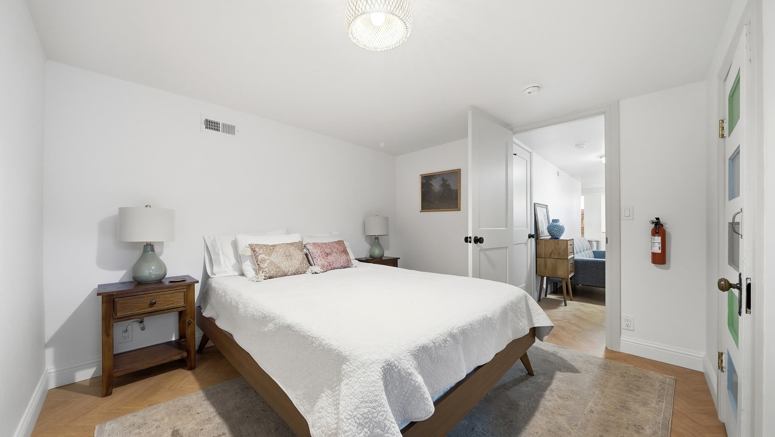 239 W 5th Street