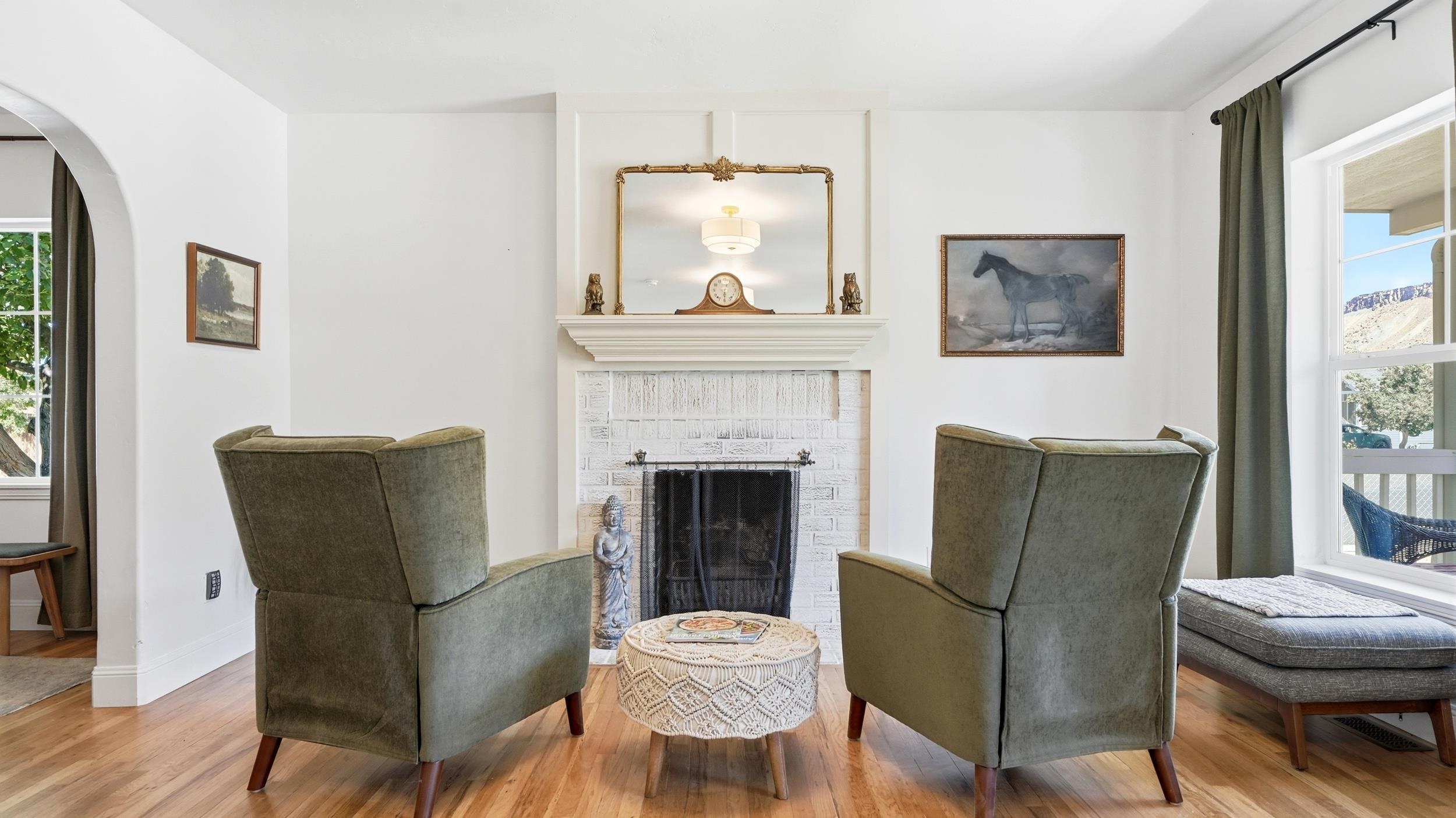 239 W 5th Street