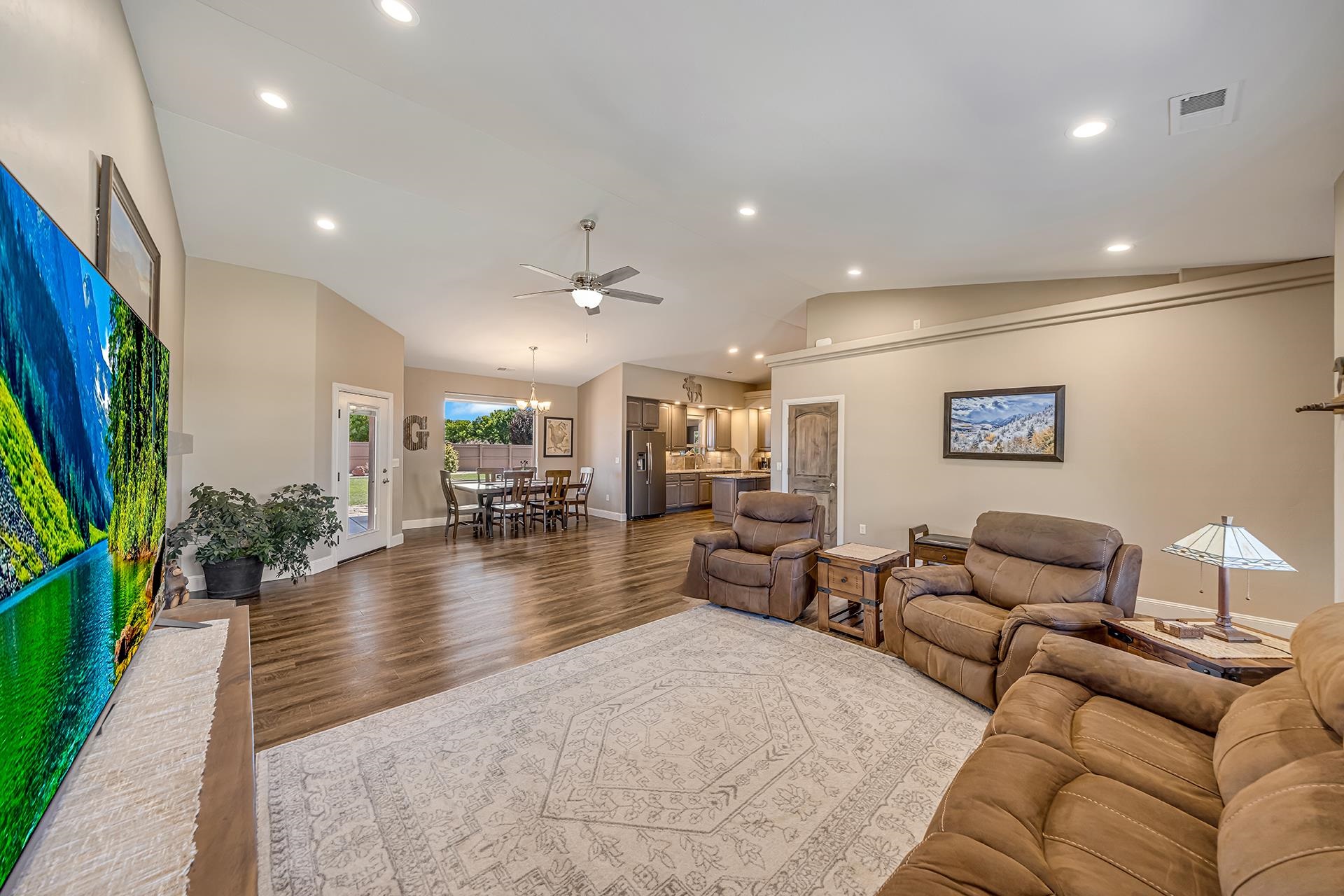 852 Fire Agate Lane