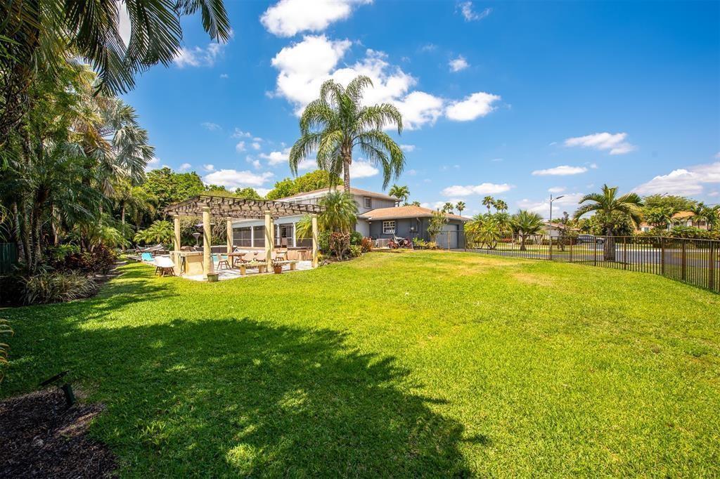 11650 SW 1st Street