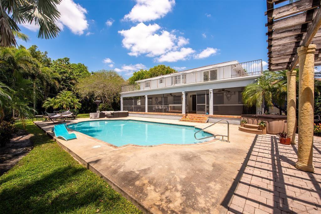 11650 SW 1st Street