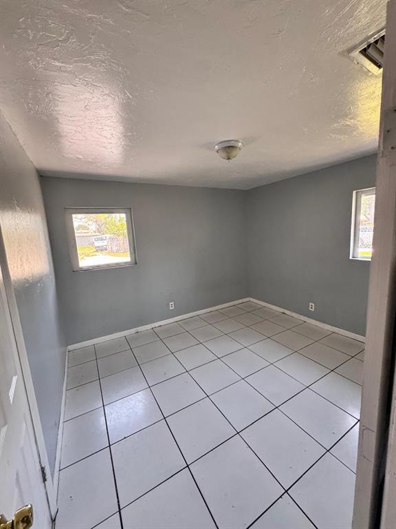 1132 NW 5th Court 4