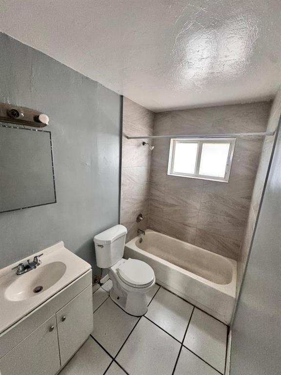 1132 NW 5th Court 4